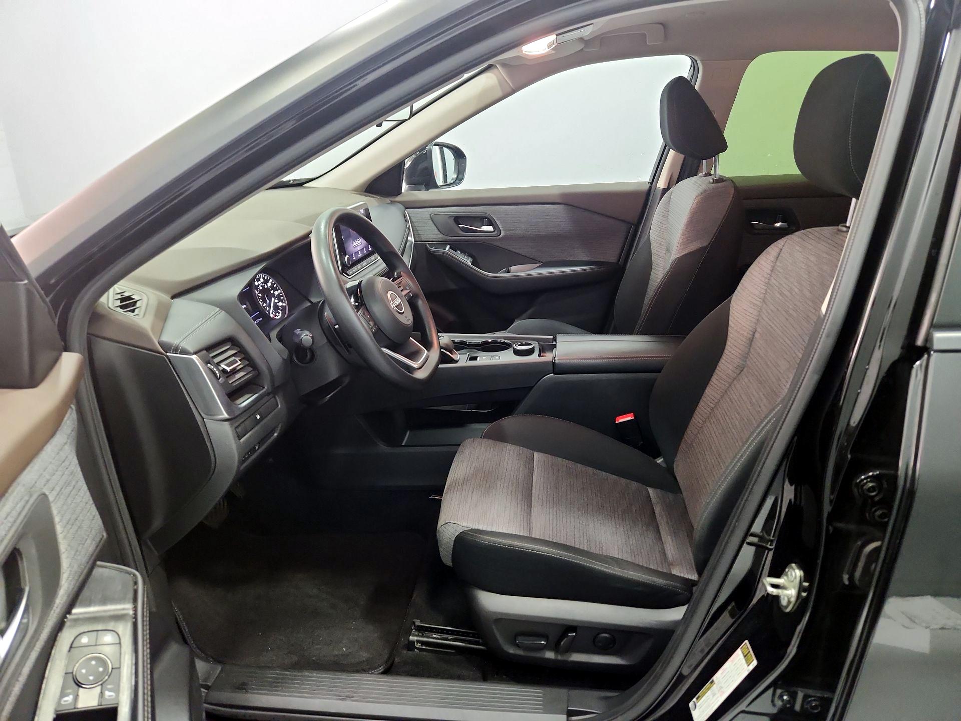 Thumbnail: 2023 Nissan Rogue - 11