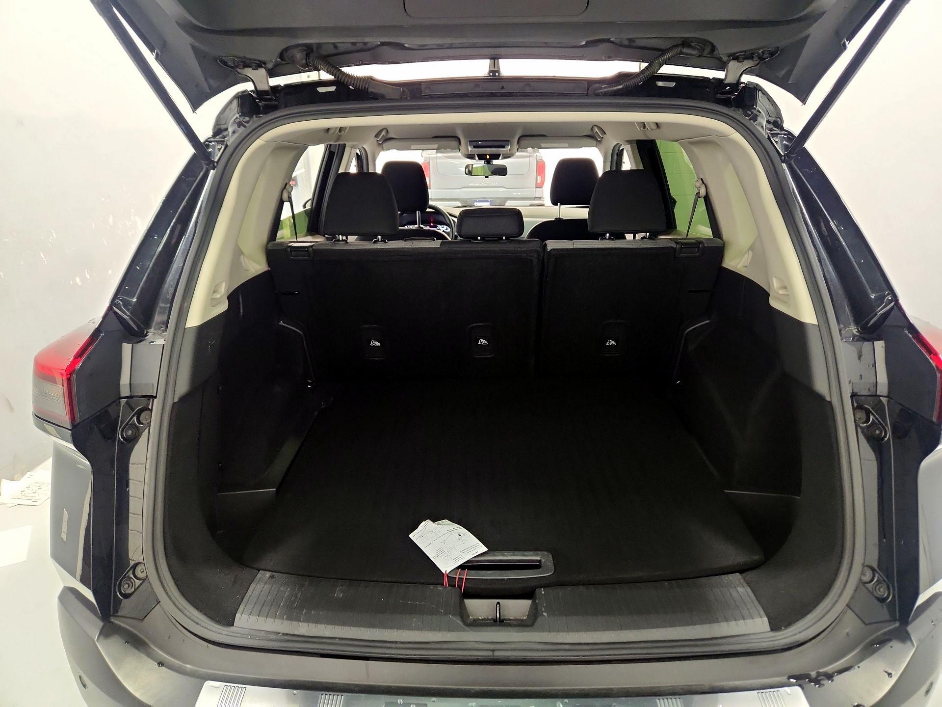 Thumbnail: 2023 Nissan Rogue - 20