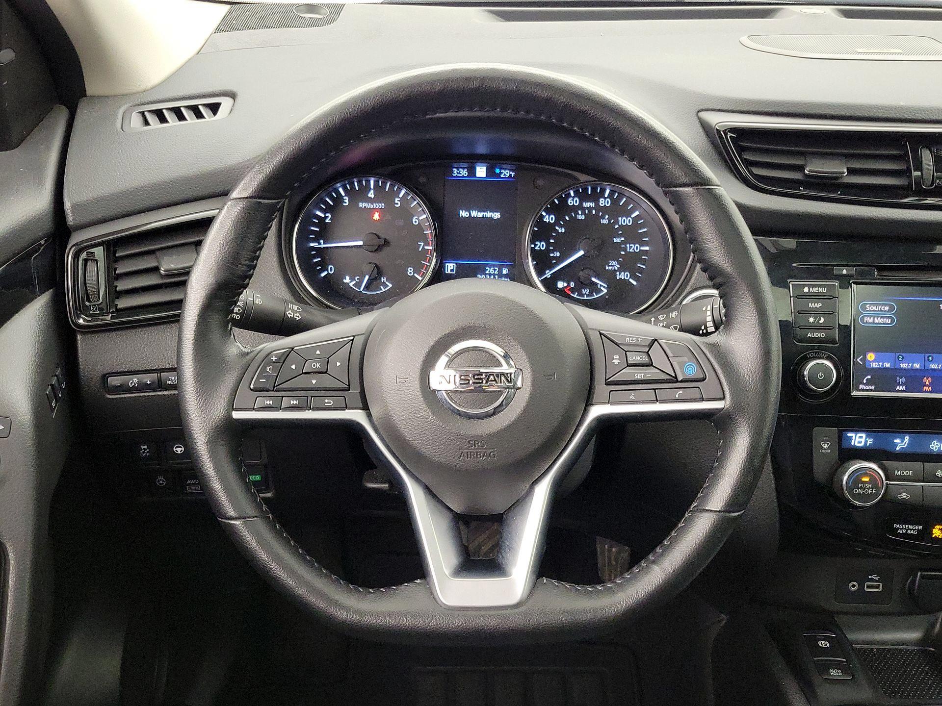 Thumbnail: 2022 Nissan Rogue Sport - 10