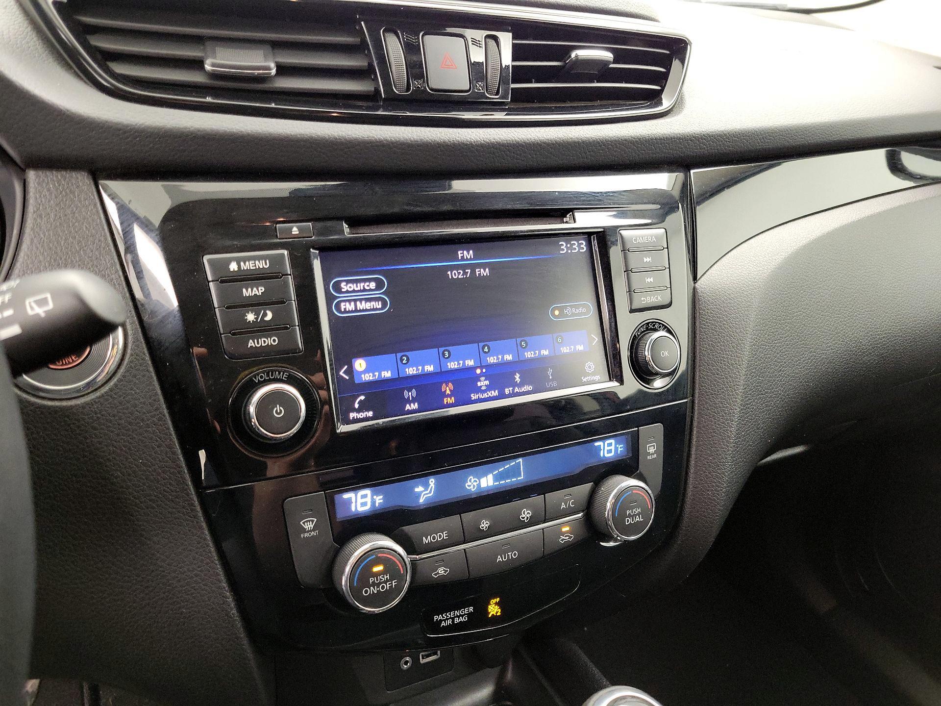 Thumbnail: 2022 Nissan Rogue Sport - 16