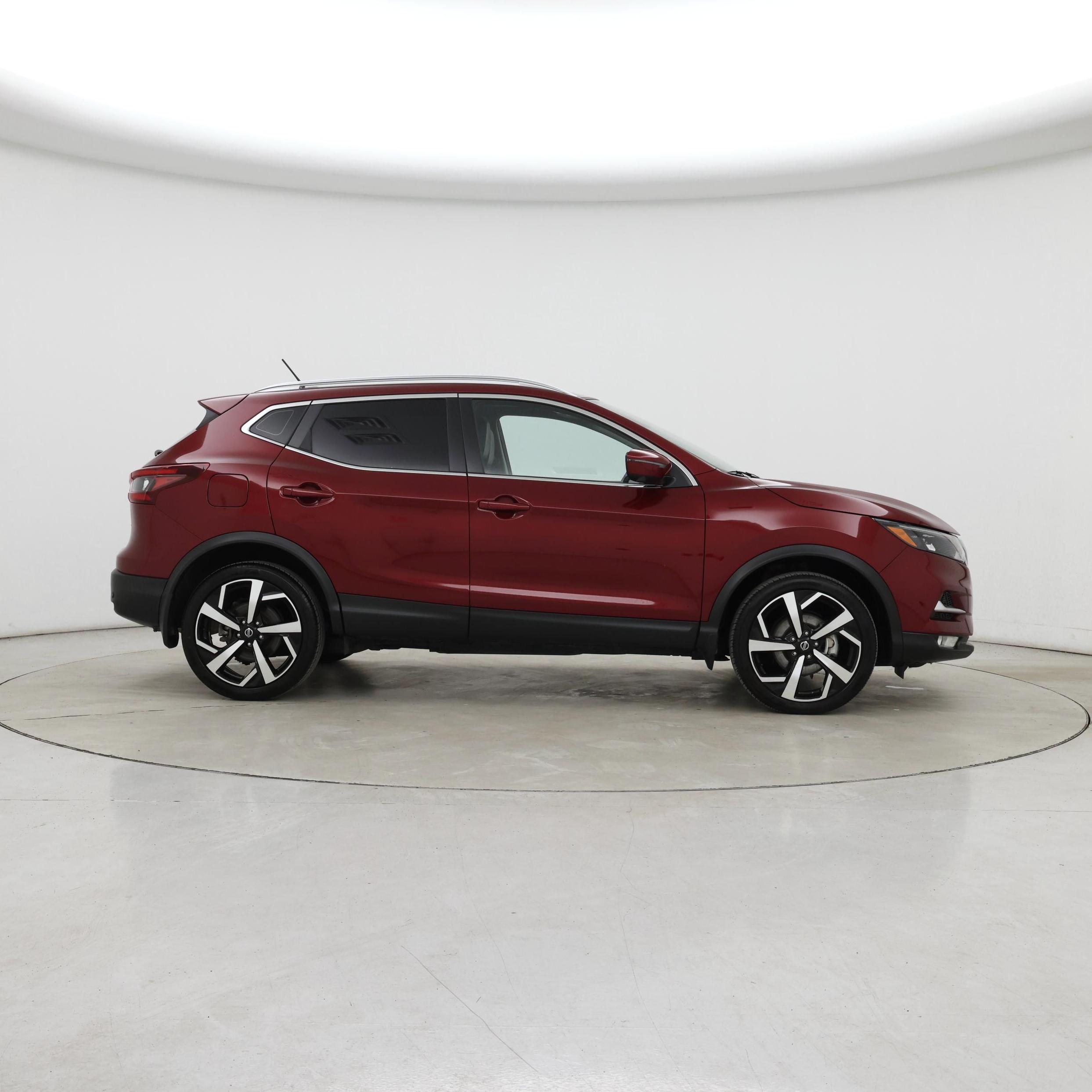 Thumbnail: 2022 Nissan Rogue Sport - 7