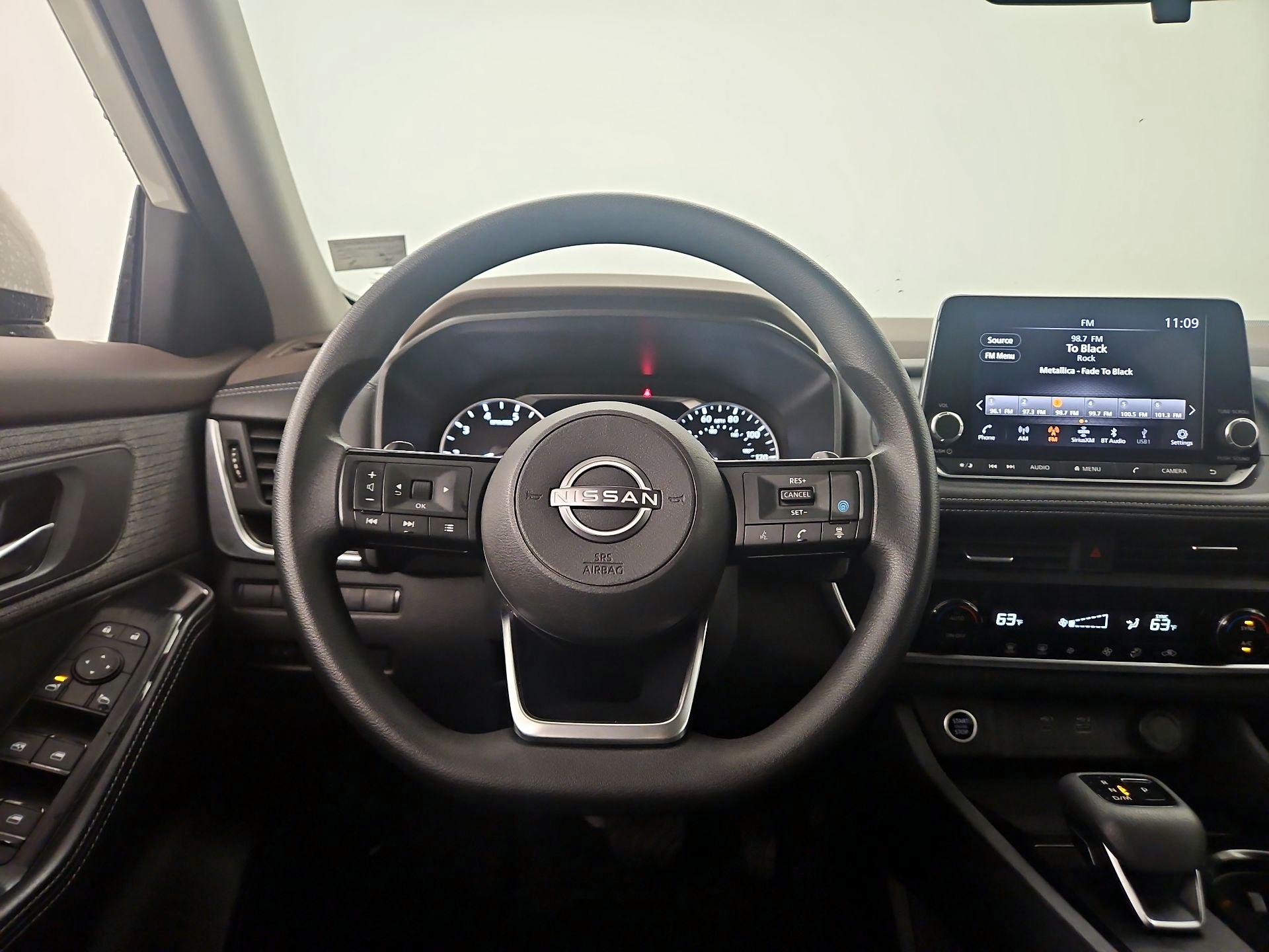 Thumbnail: 2023 Nissan Rogue - 10