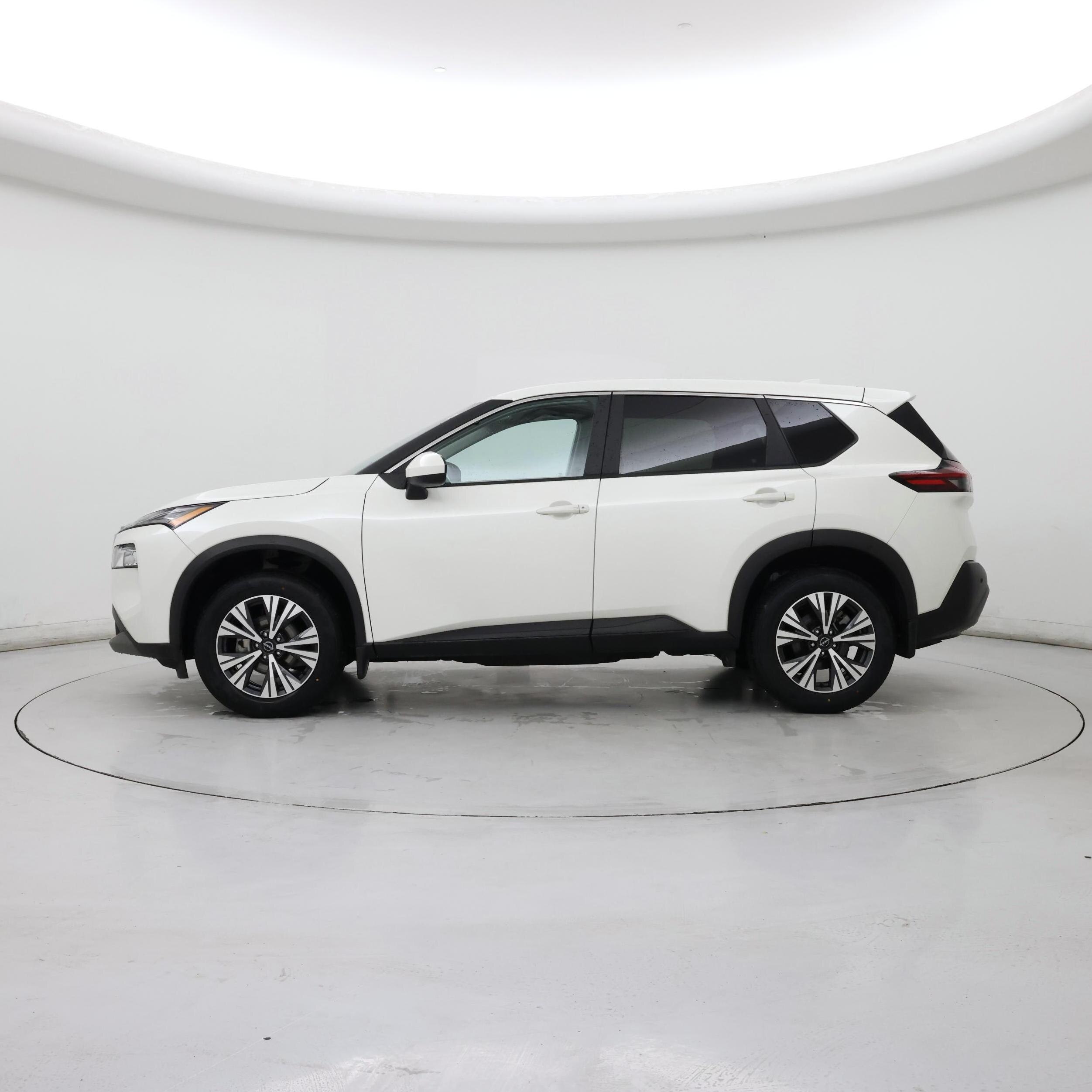 Thumbnail: 2023 Nissan Rogue - 3