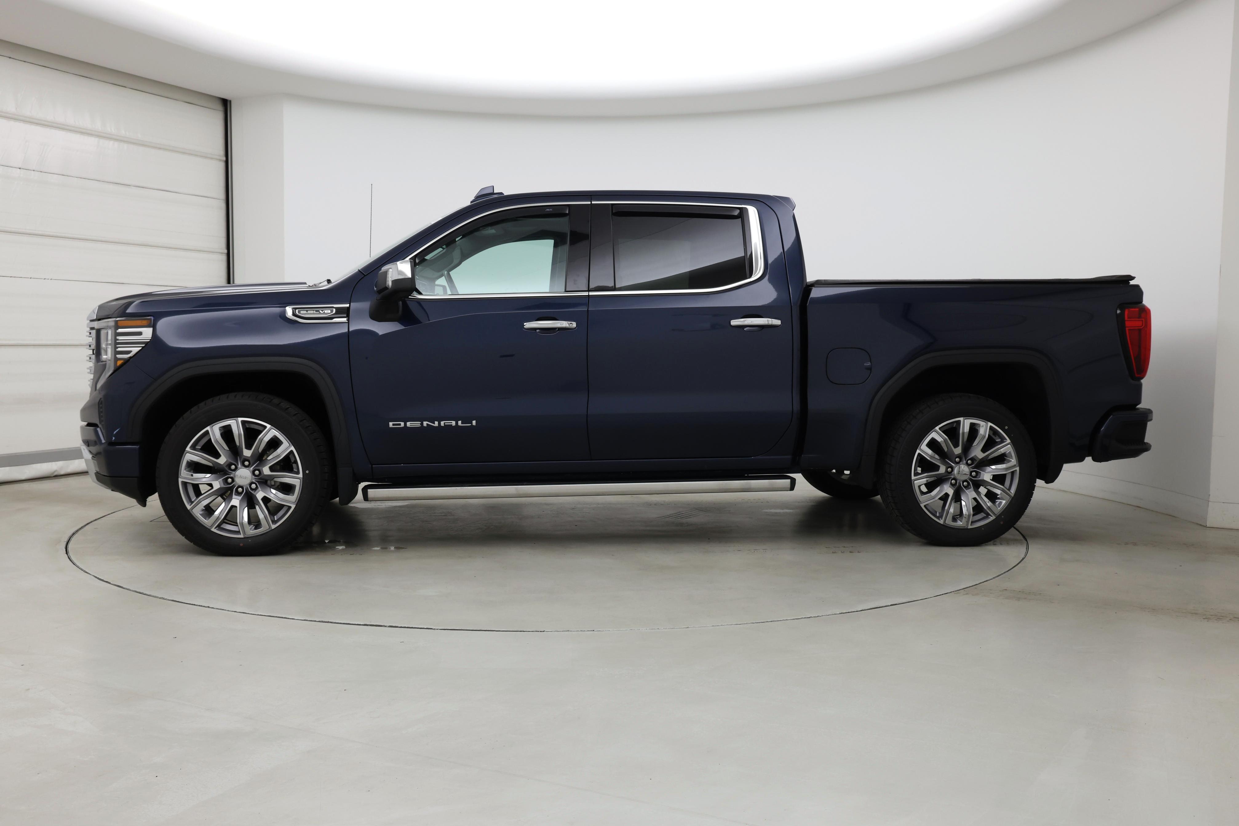 Thumbnail: 2022 GMC Sierra 1500 - 3