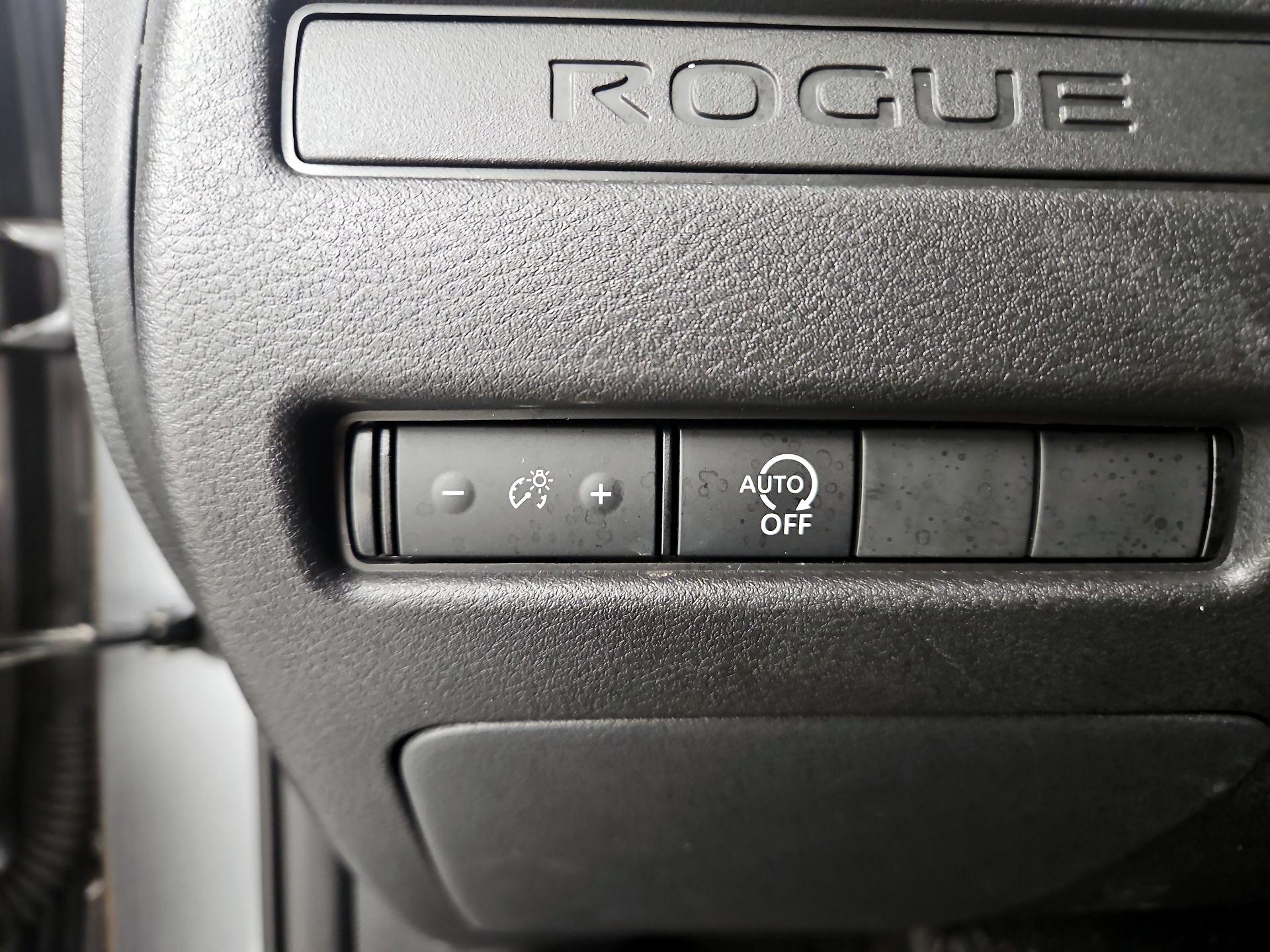 Thumbnail: 2023 Nissan Rogue - 13