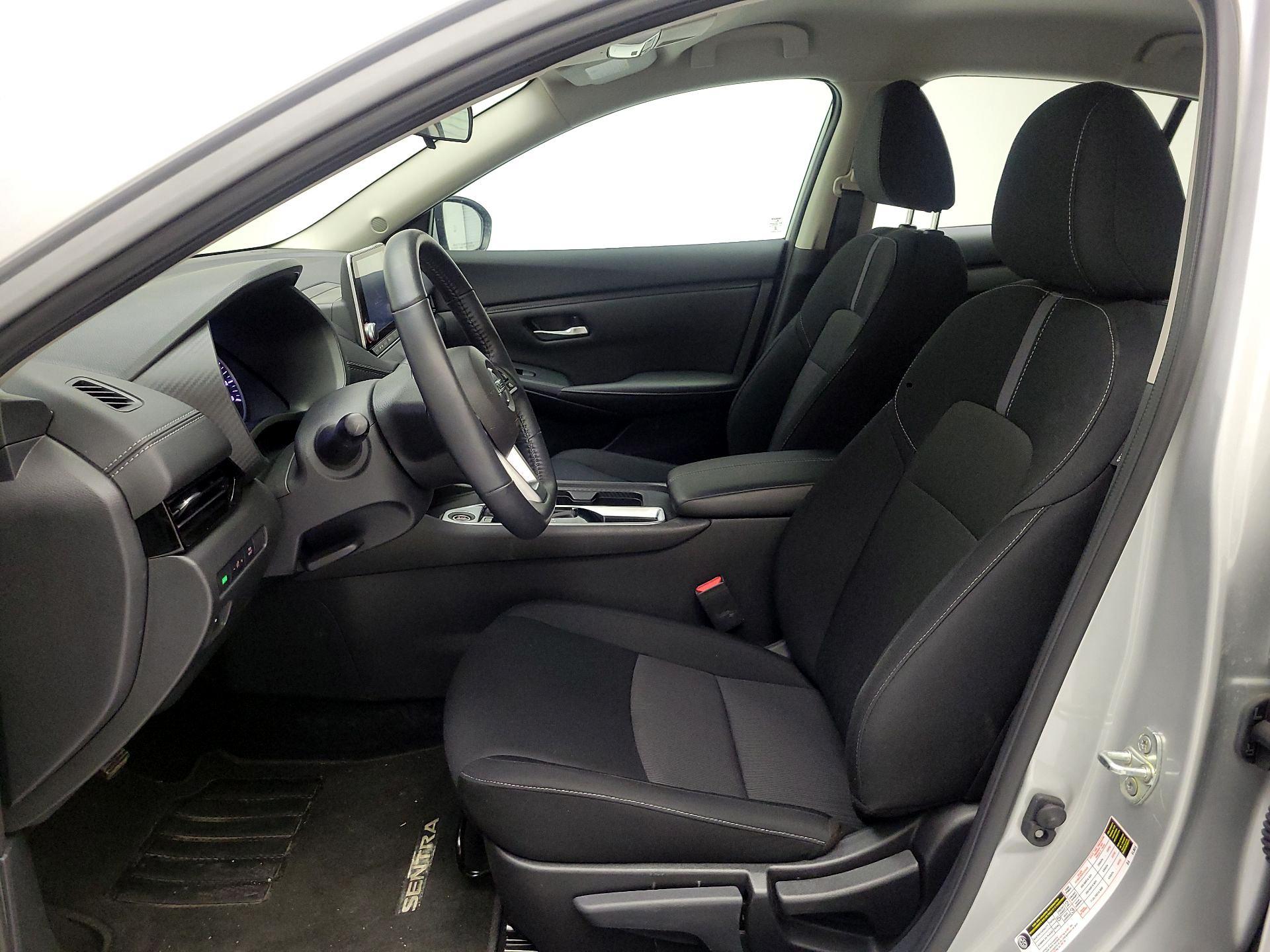 Thumbnail: 2022 Nissan Sentra - 9