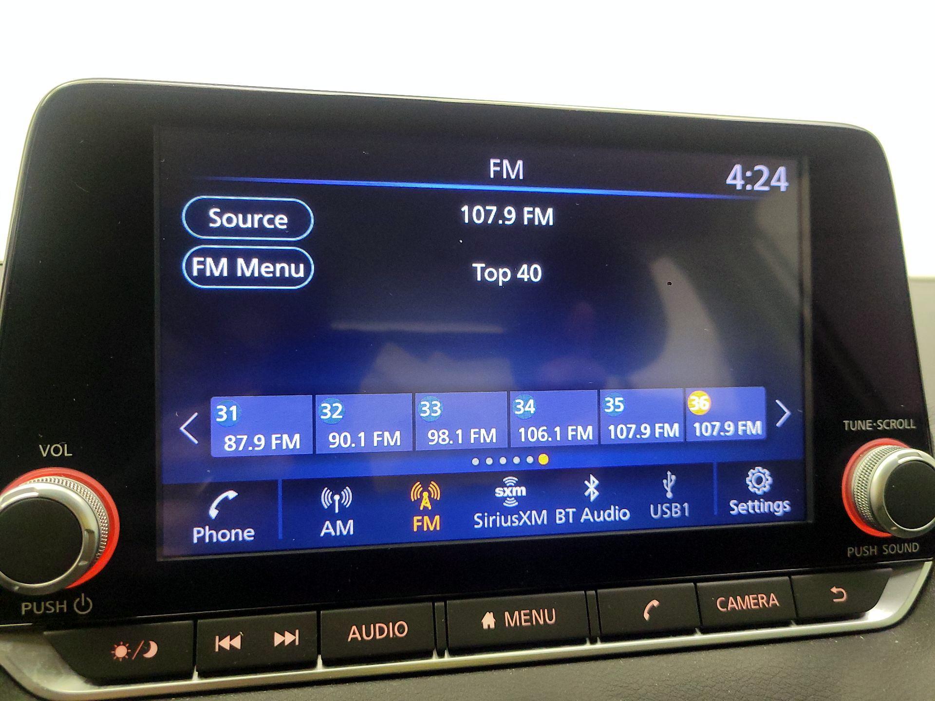 Thumbnail: 2022 Nissan Sentra - 13