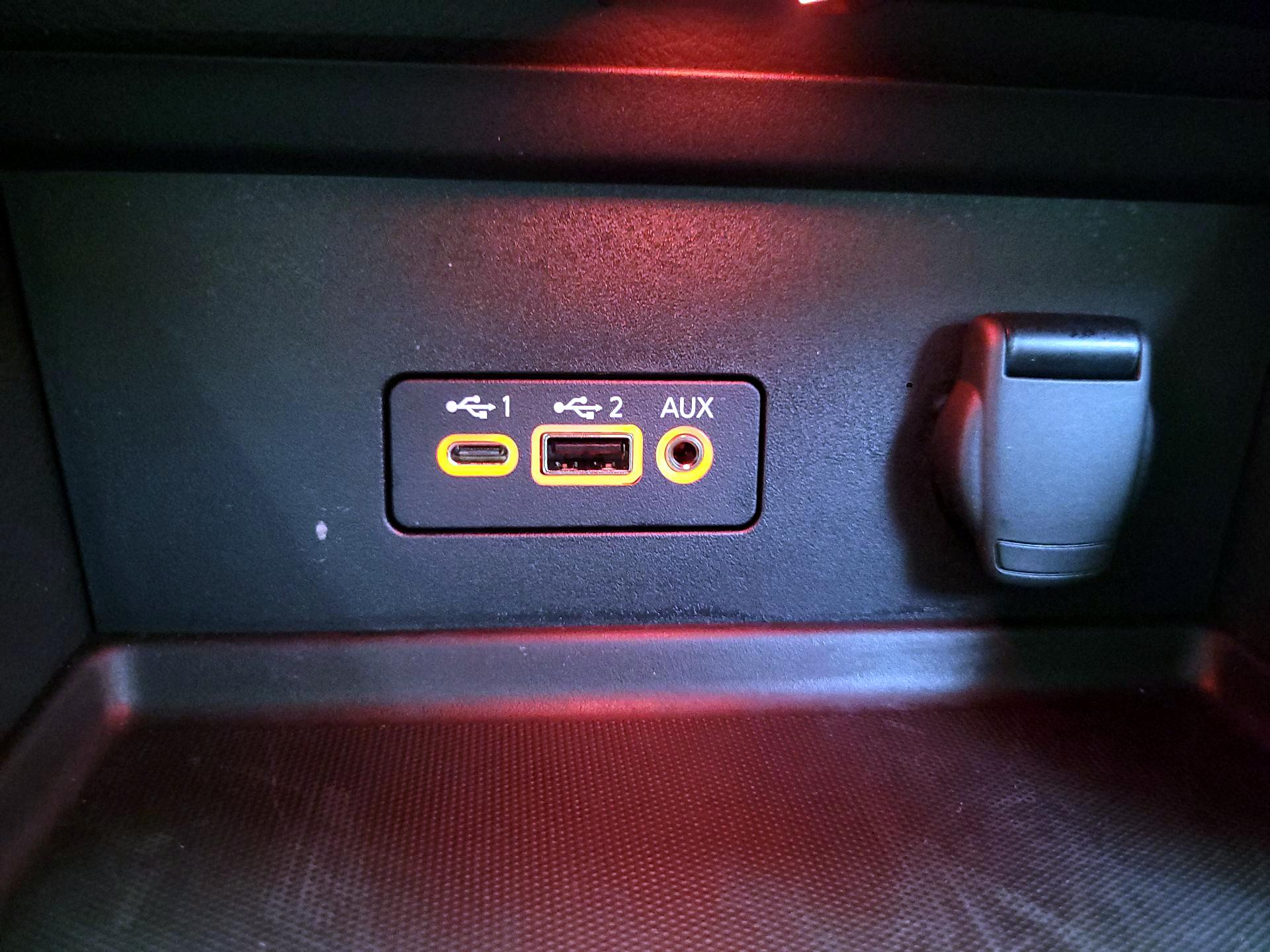 Thumbnail: 2022 Nissan Sentra - 16