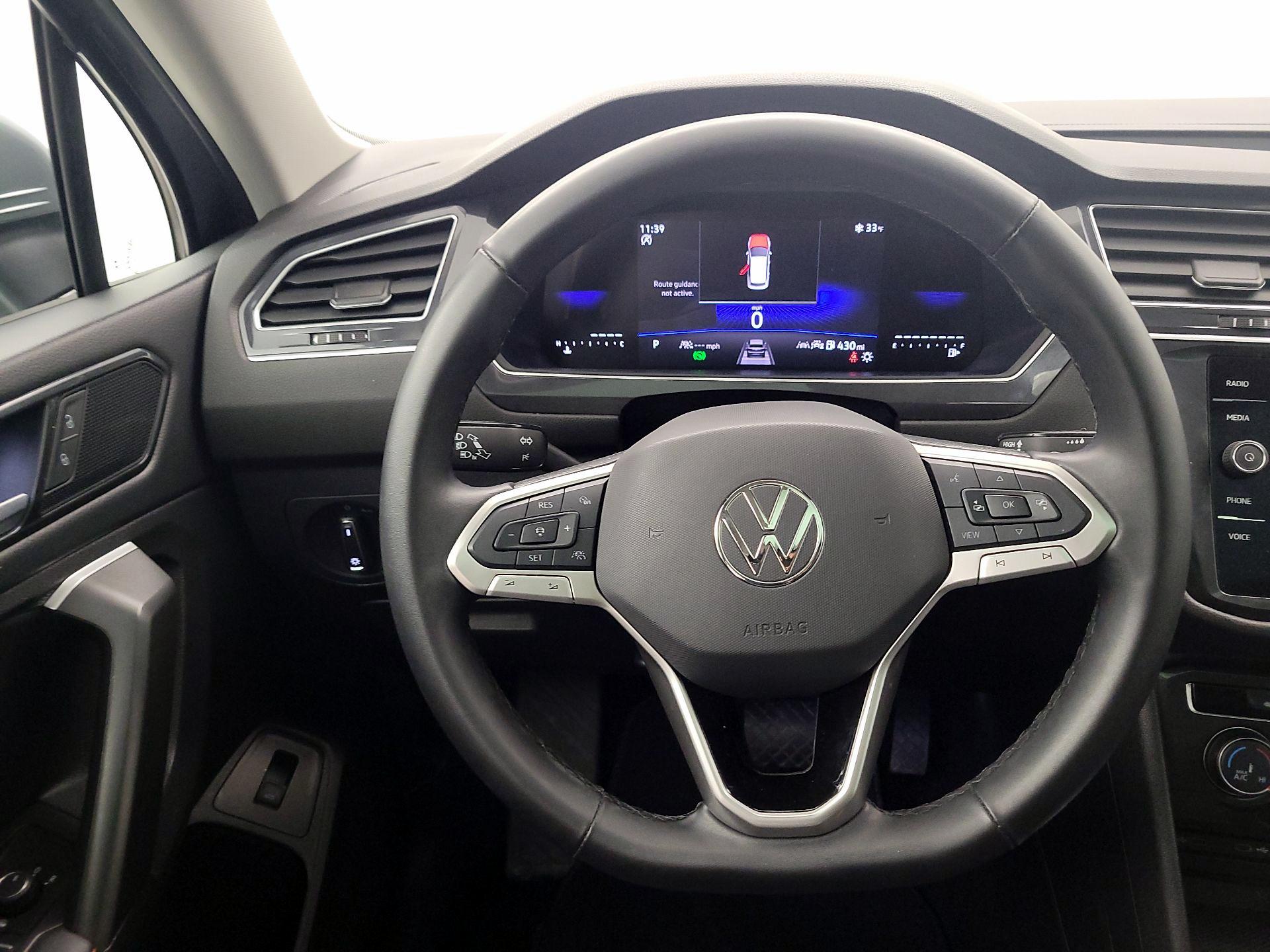 Thumbnail: 2024 Volkswagen Tiguan - 10