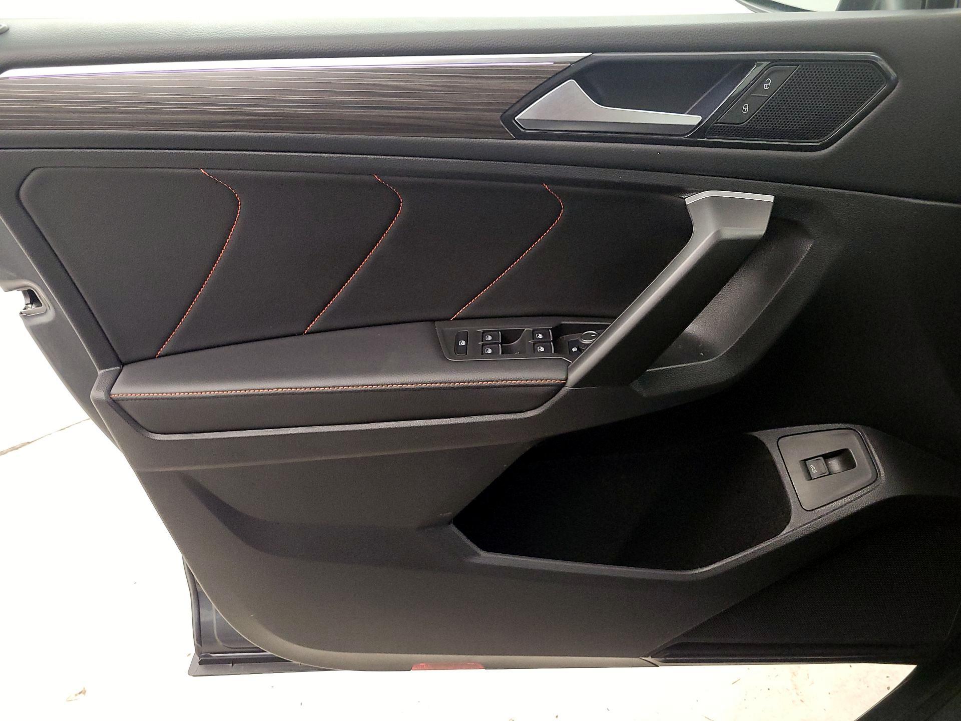 Thumbnail: 2024 Volkswagen Tiguan - 12