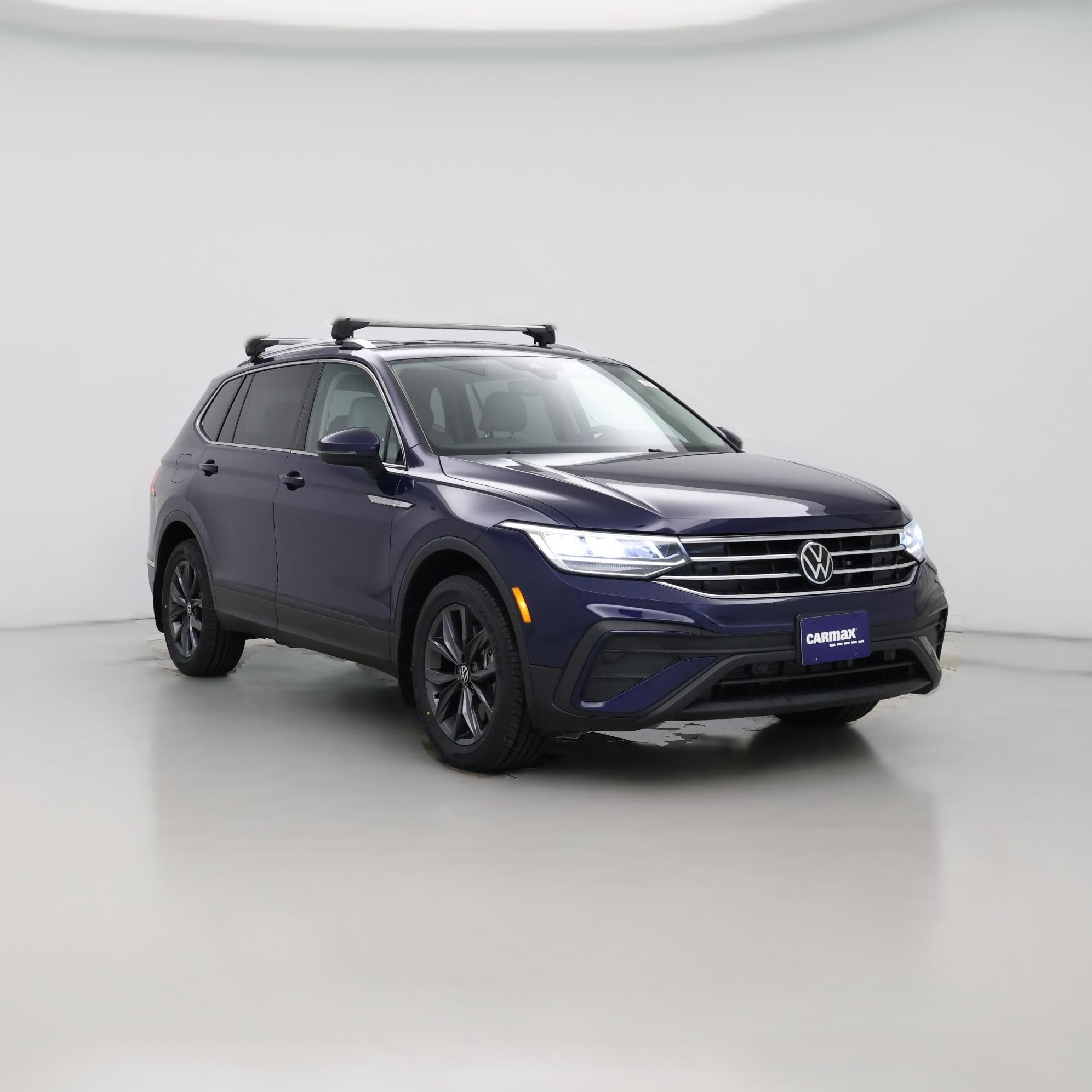 Thumbnail: 2022 Volkswagen Tiguan - 1