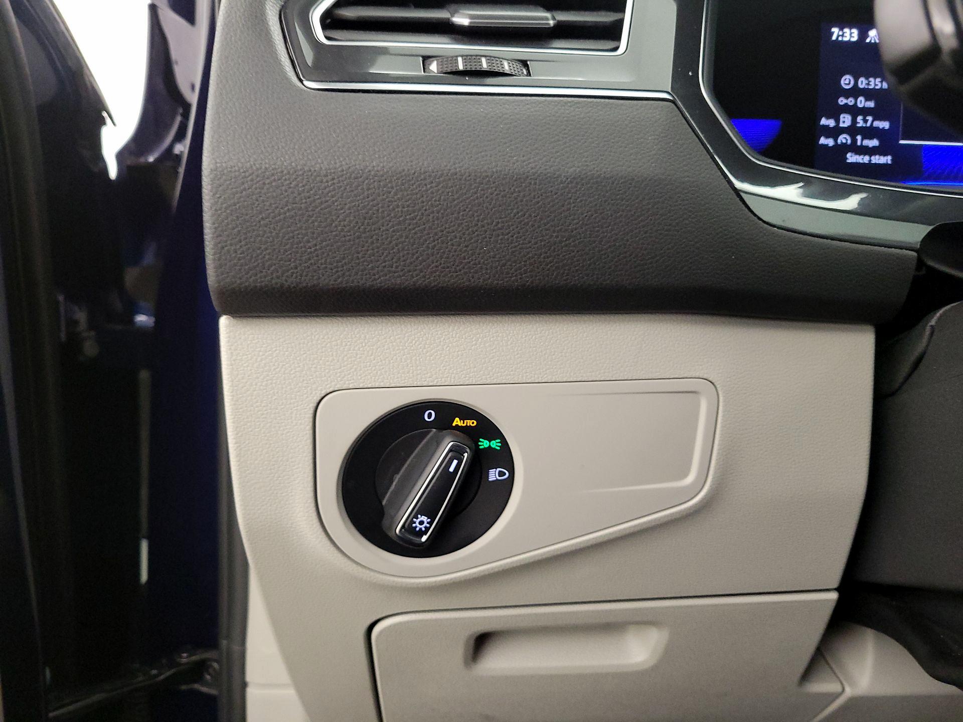 Thumbnail: 2022 Volkswagen Tiguan - 13