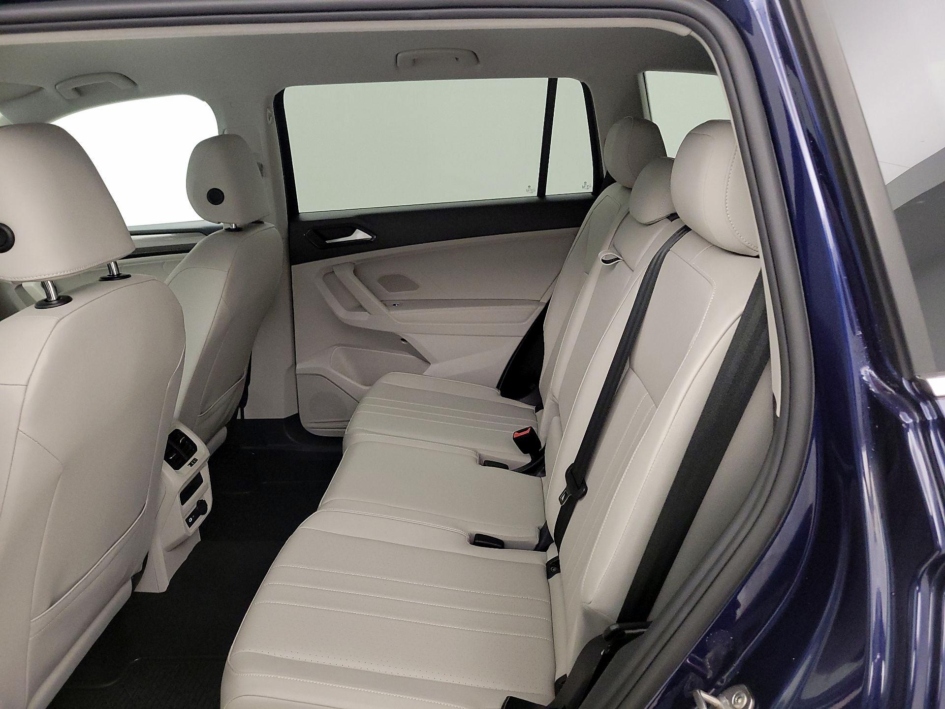 Thumbnail: 2022 Volkswagen Tiguan - 19