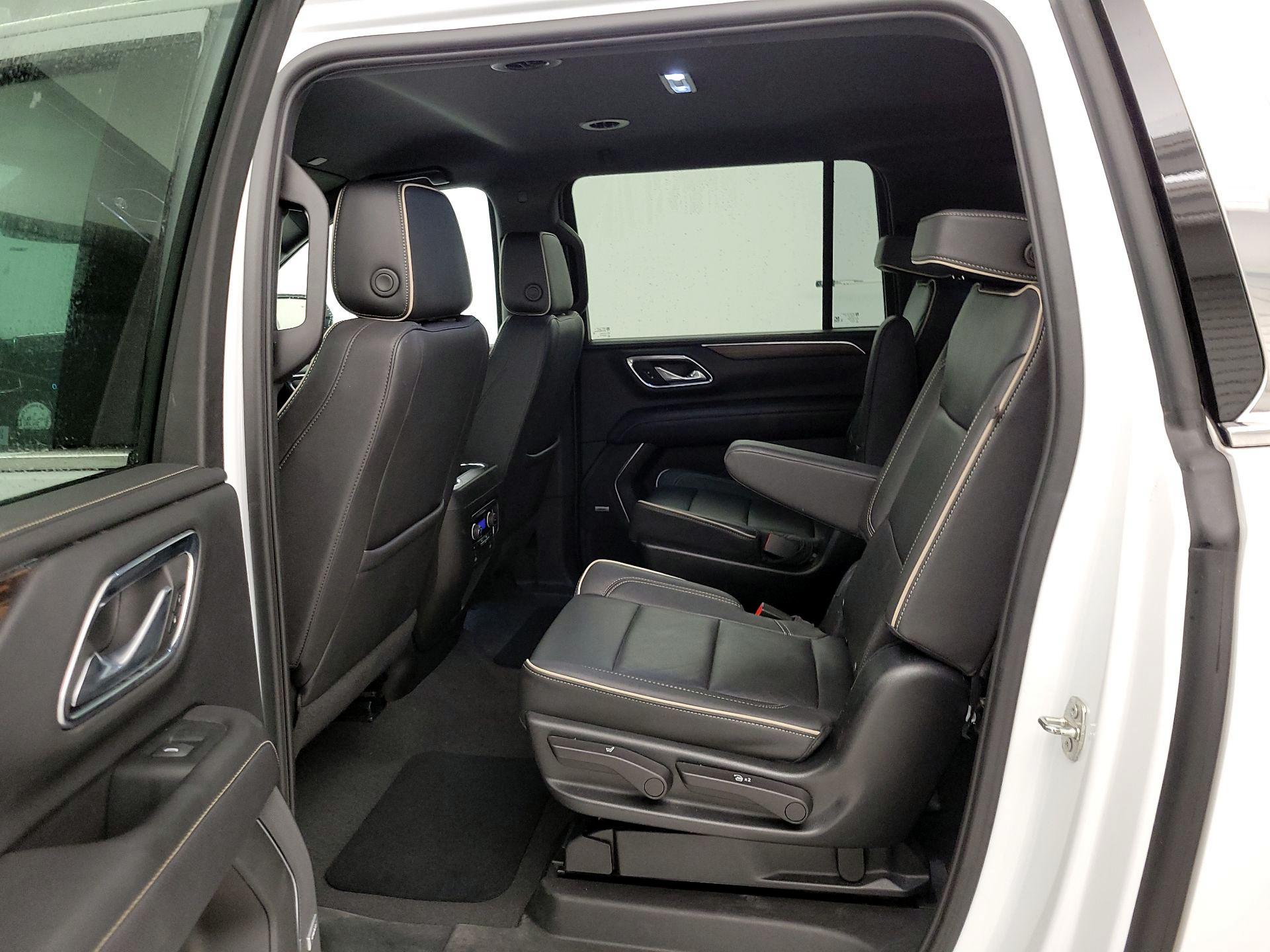 Thumbnail: 2023 Chevrolet Suburban - 19