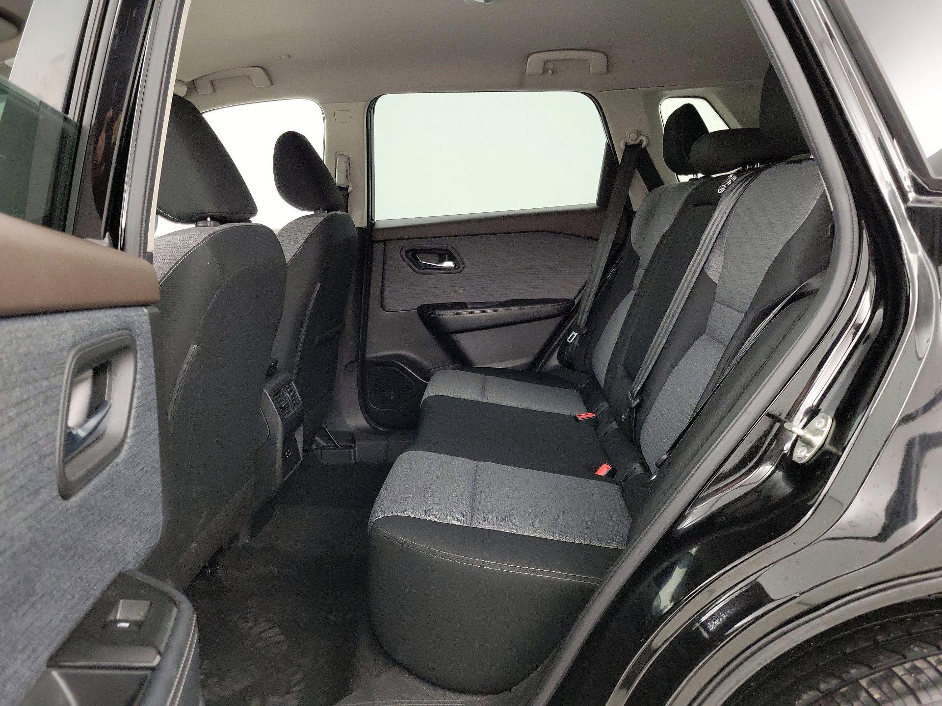 Thumbnail: 2023 Nissan Rogue - 19