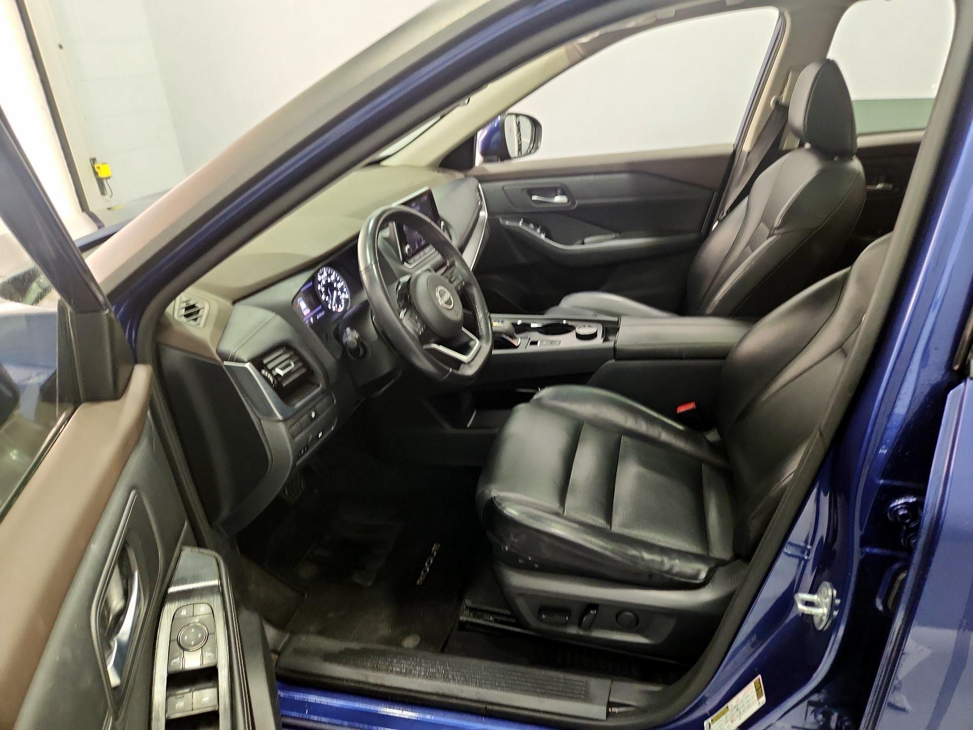 Thumbnail: 2022 Nissan Rogue - 11