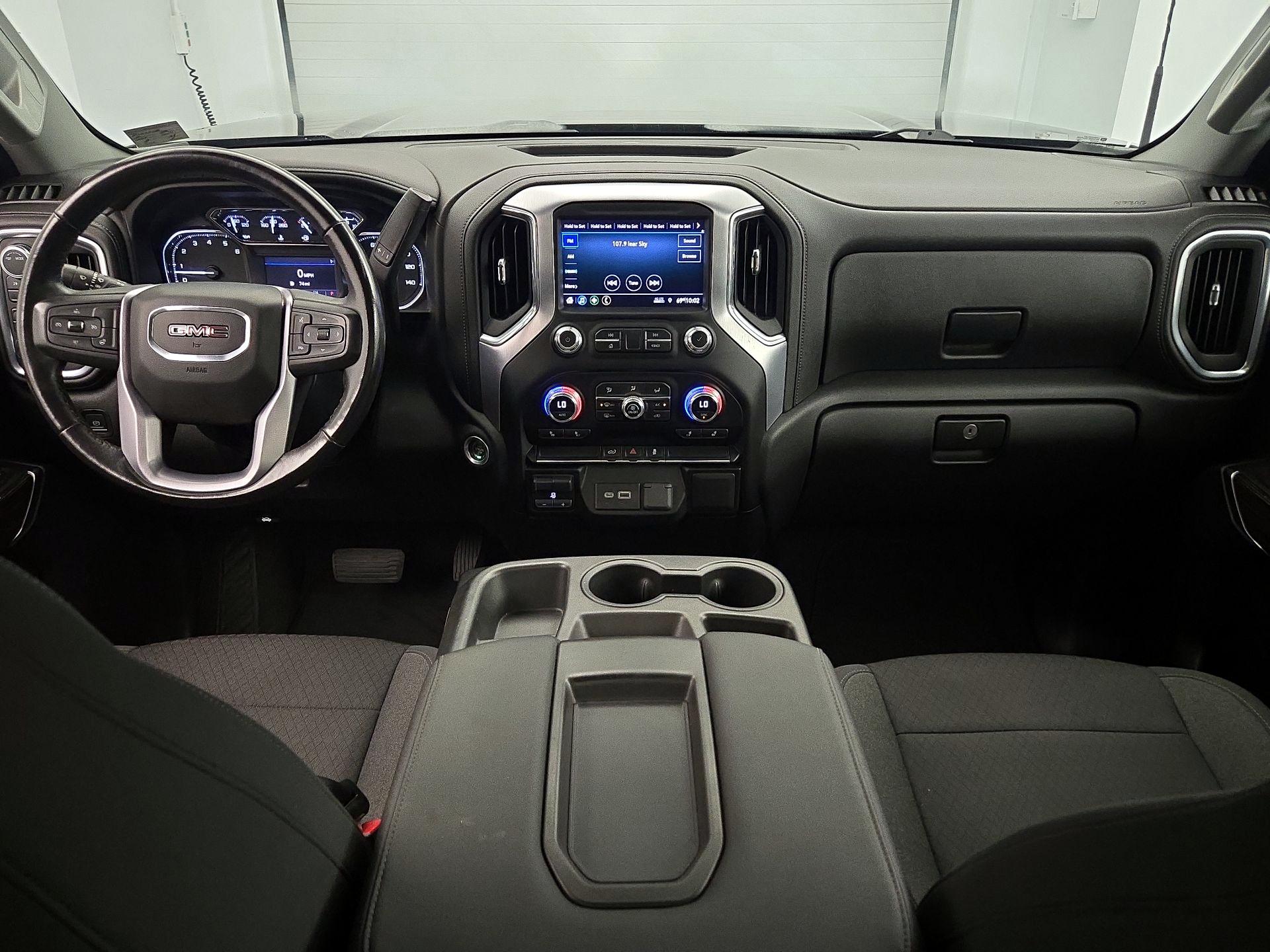 Thumbnail: 2022 GMC Sierra 3500 - 9
