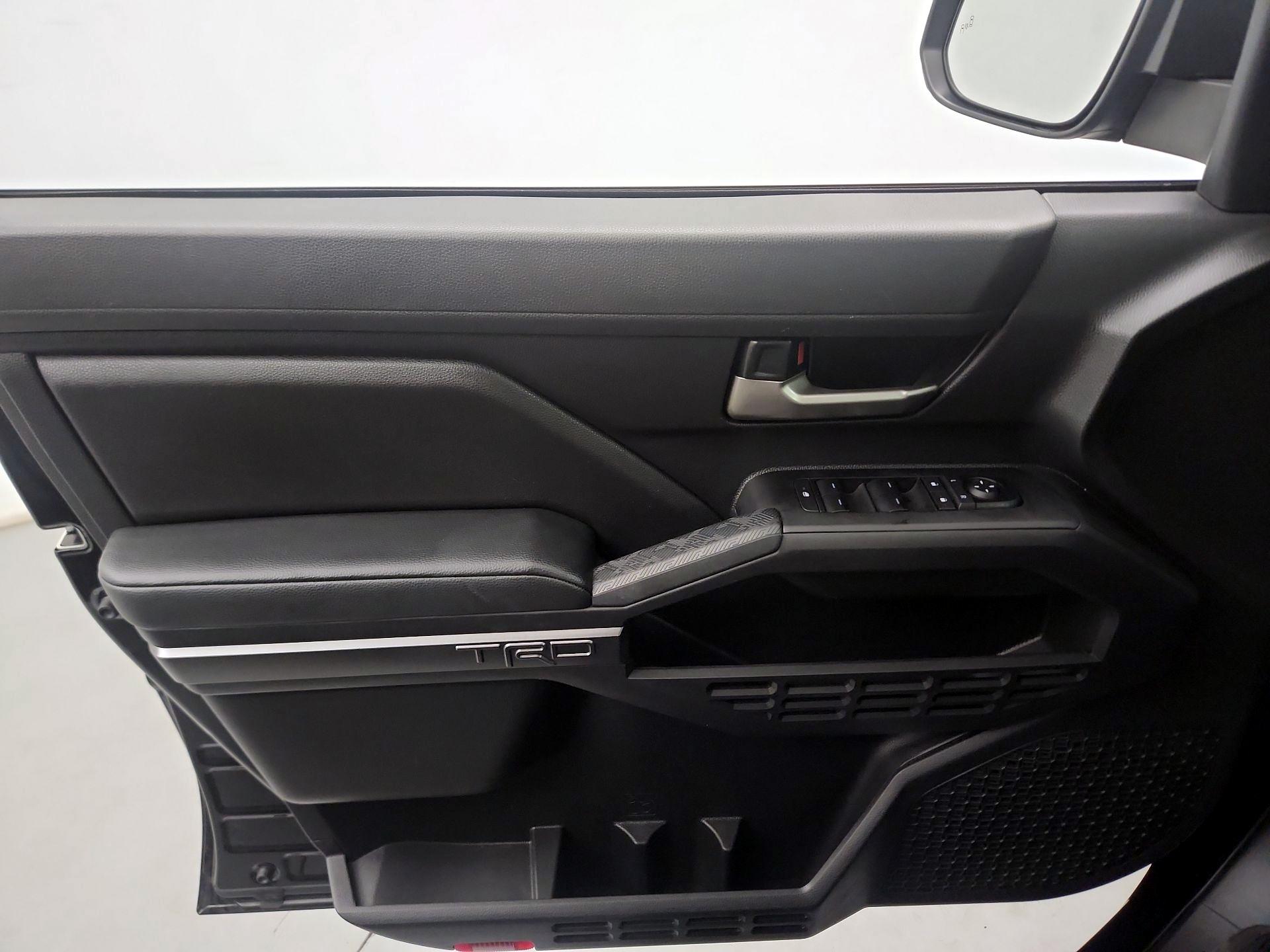 Thumbnail: 2025 Toyota Tacoma - 10