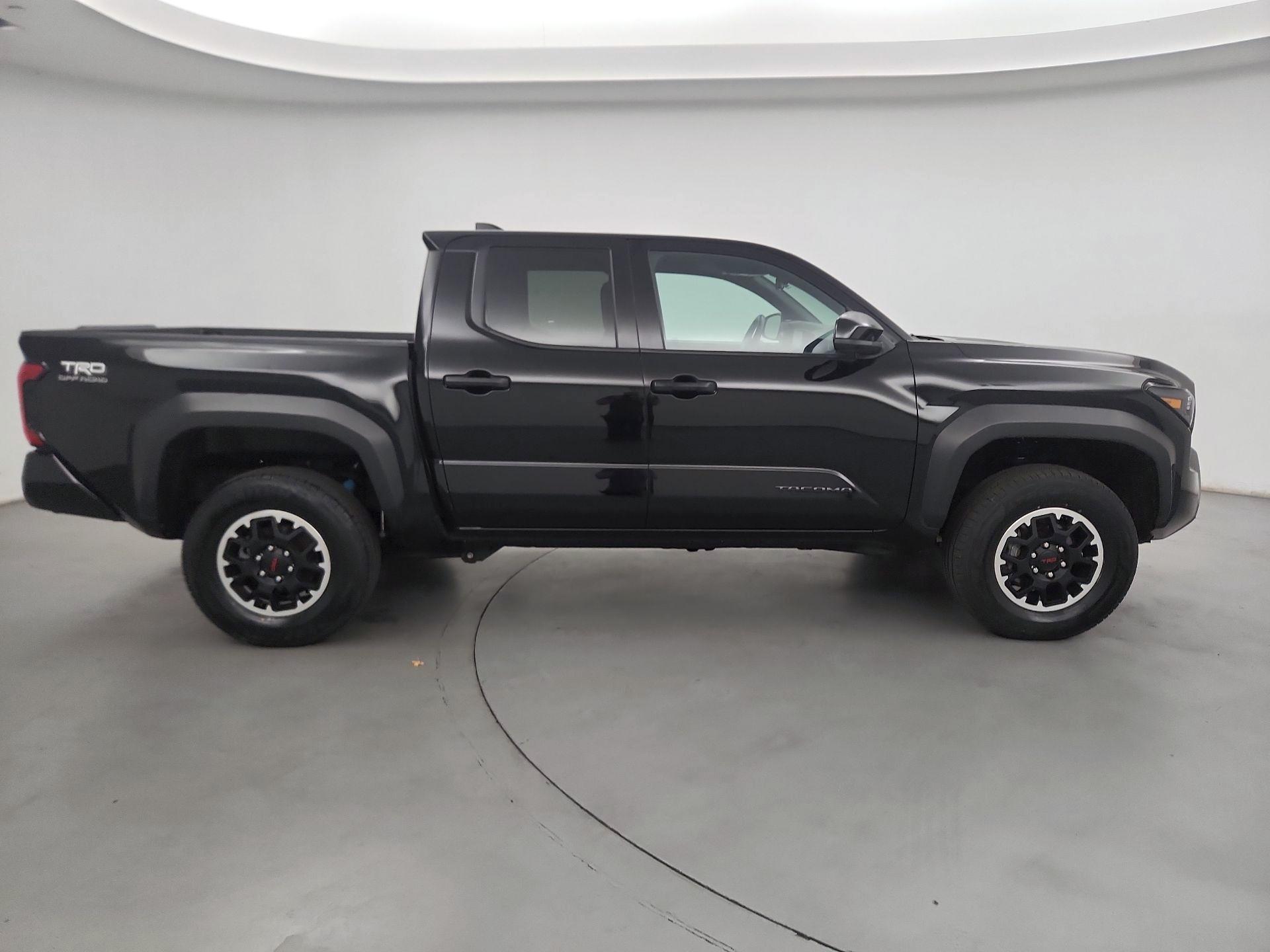 Thumbnail: 2025 Toyota Tacoma - 4