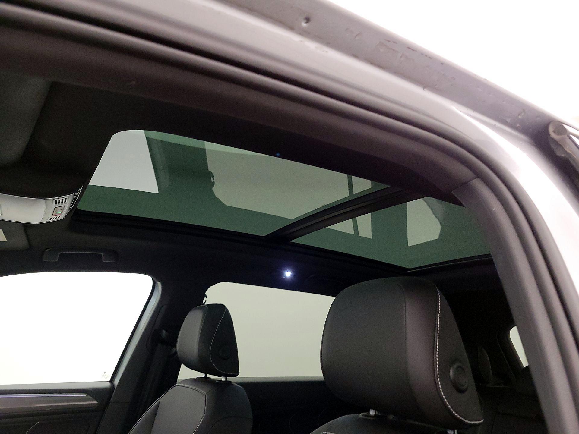 Thumbnail: 2023 Volkswagen Tiguan - 19