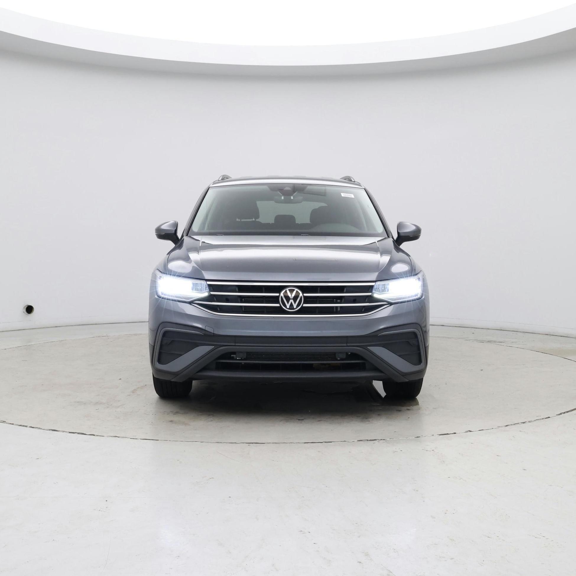 Thumbnail: 2022 Volkswagen Tiguan - 5