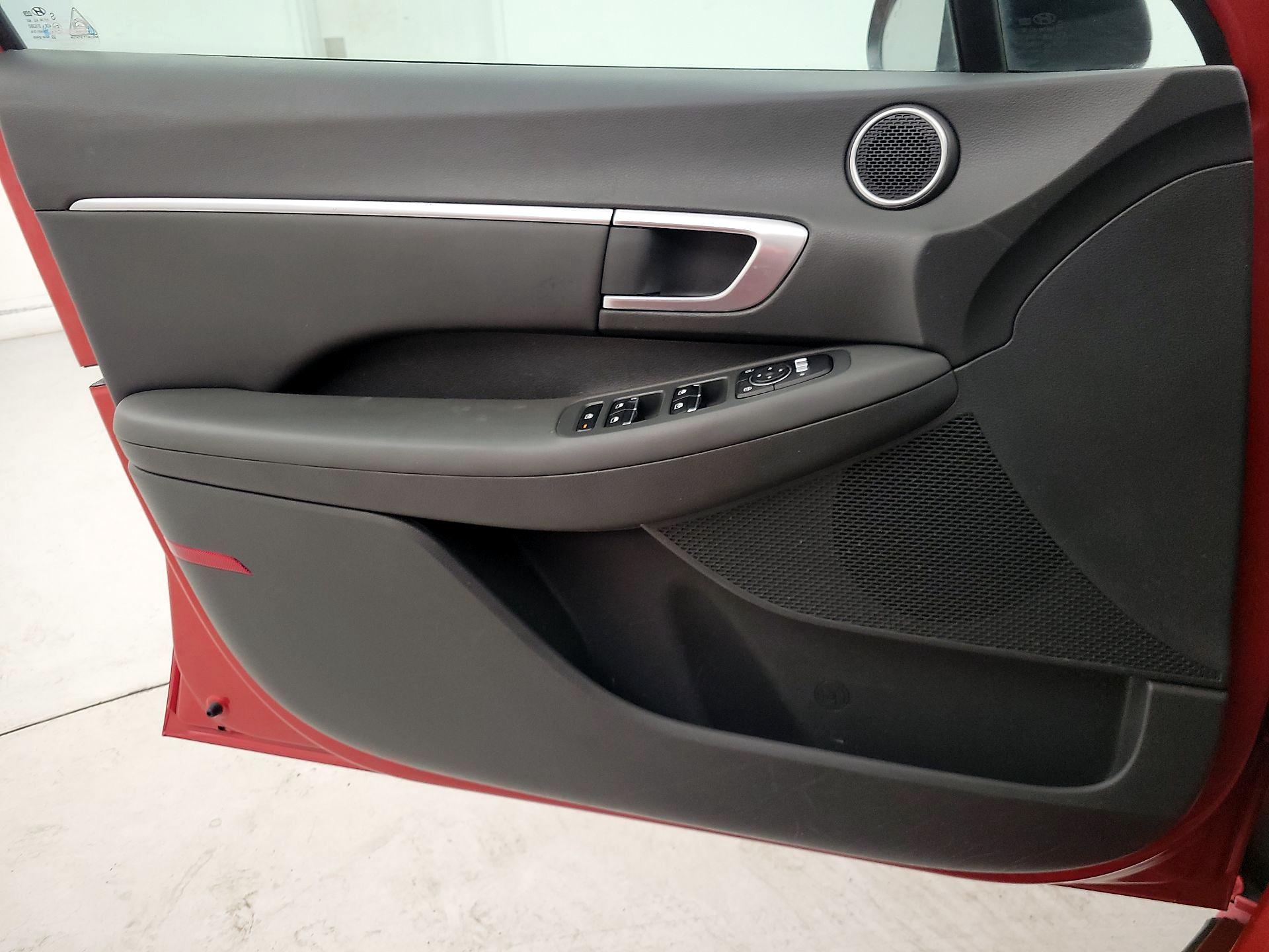 Thumbnail: 2021 Hyundai Sonata - 12