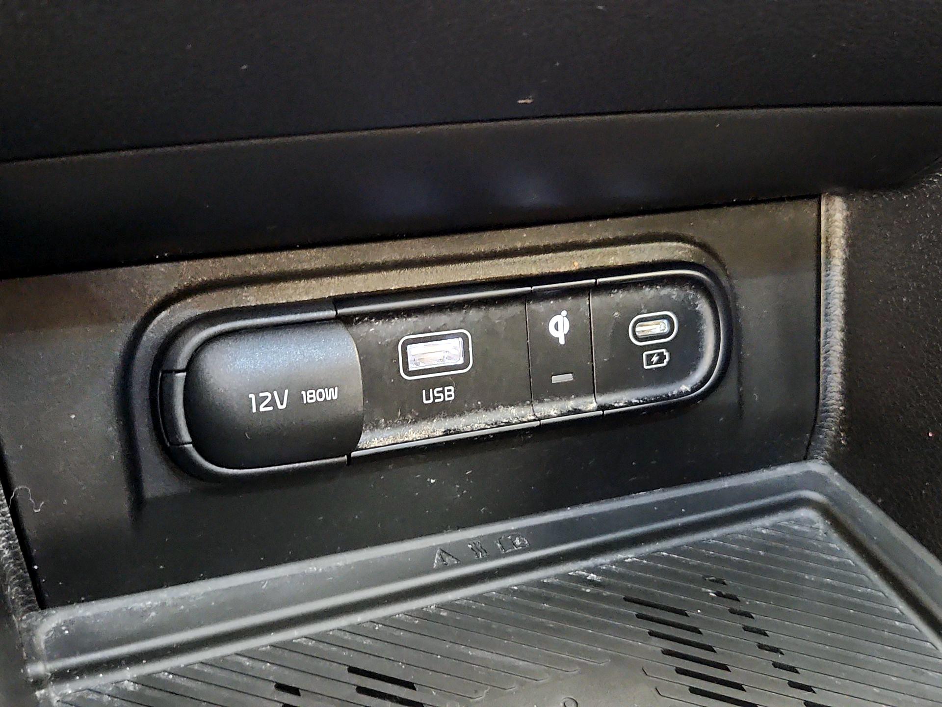 Thumbnail: 2023 Kia Sportage - 17