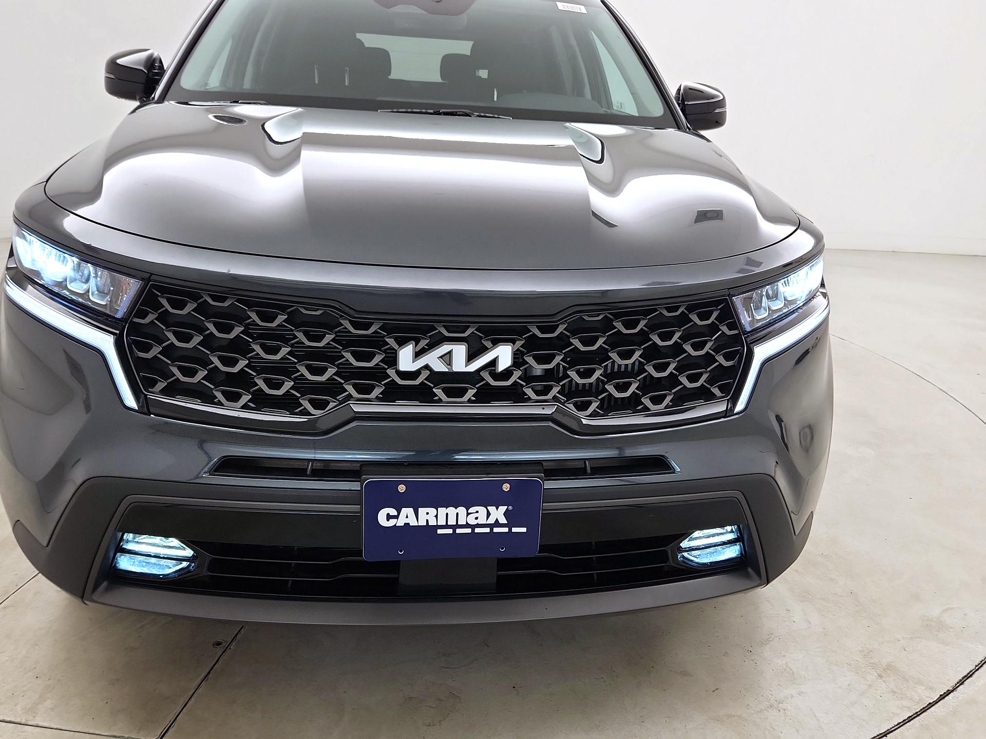 Thumbnail: 2023 Kia Sorento - 2