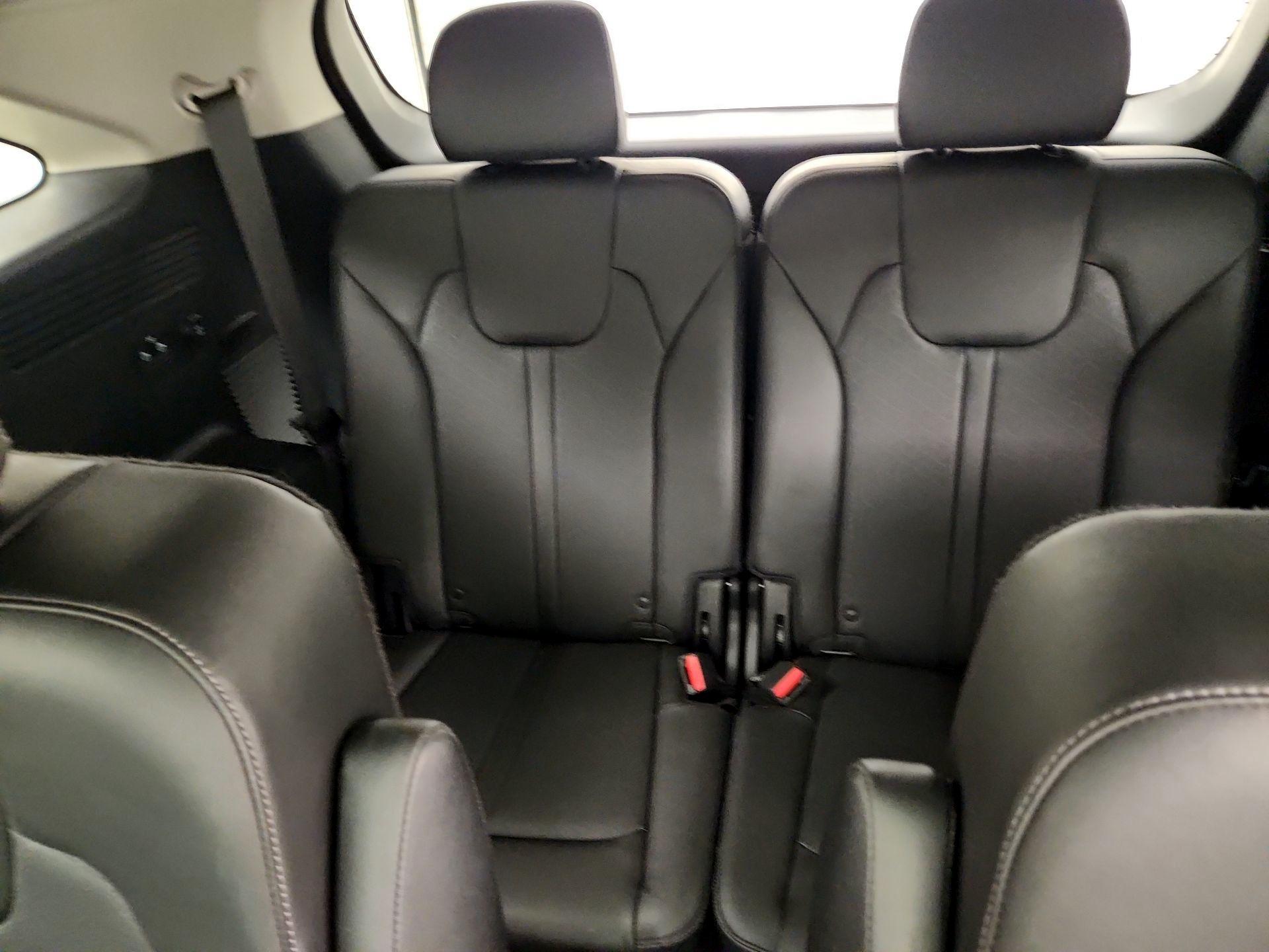 Thumbnail: 2023 Kia Sorento - 20