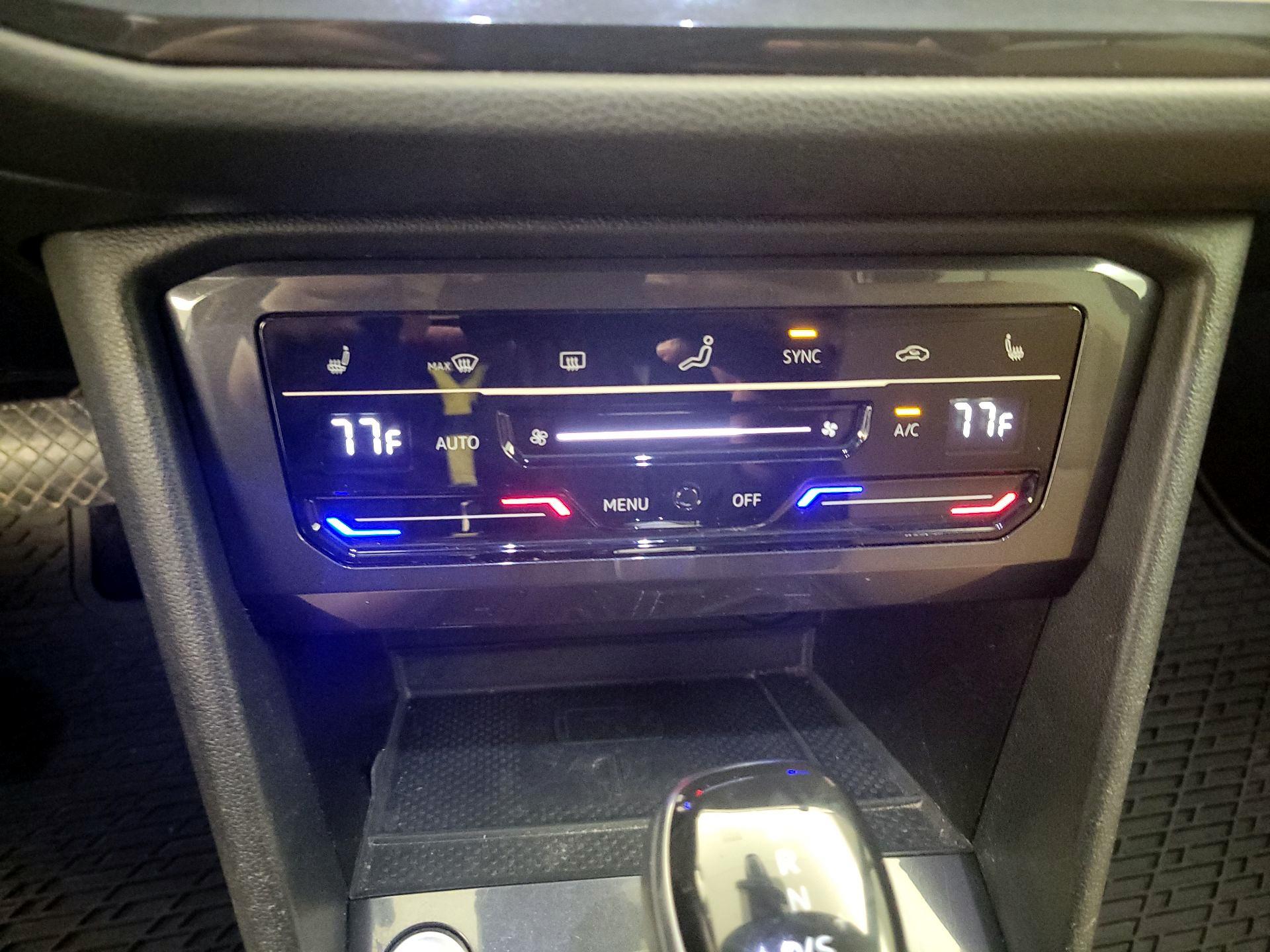 Thumbnail: 2023 Volkswagen Tiguan - 16