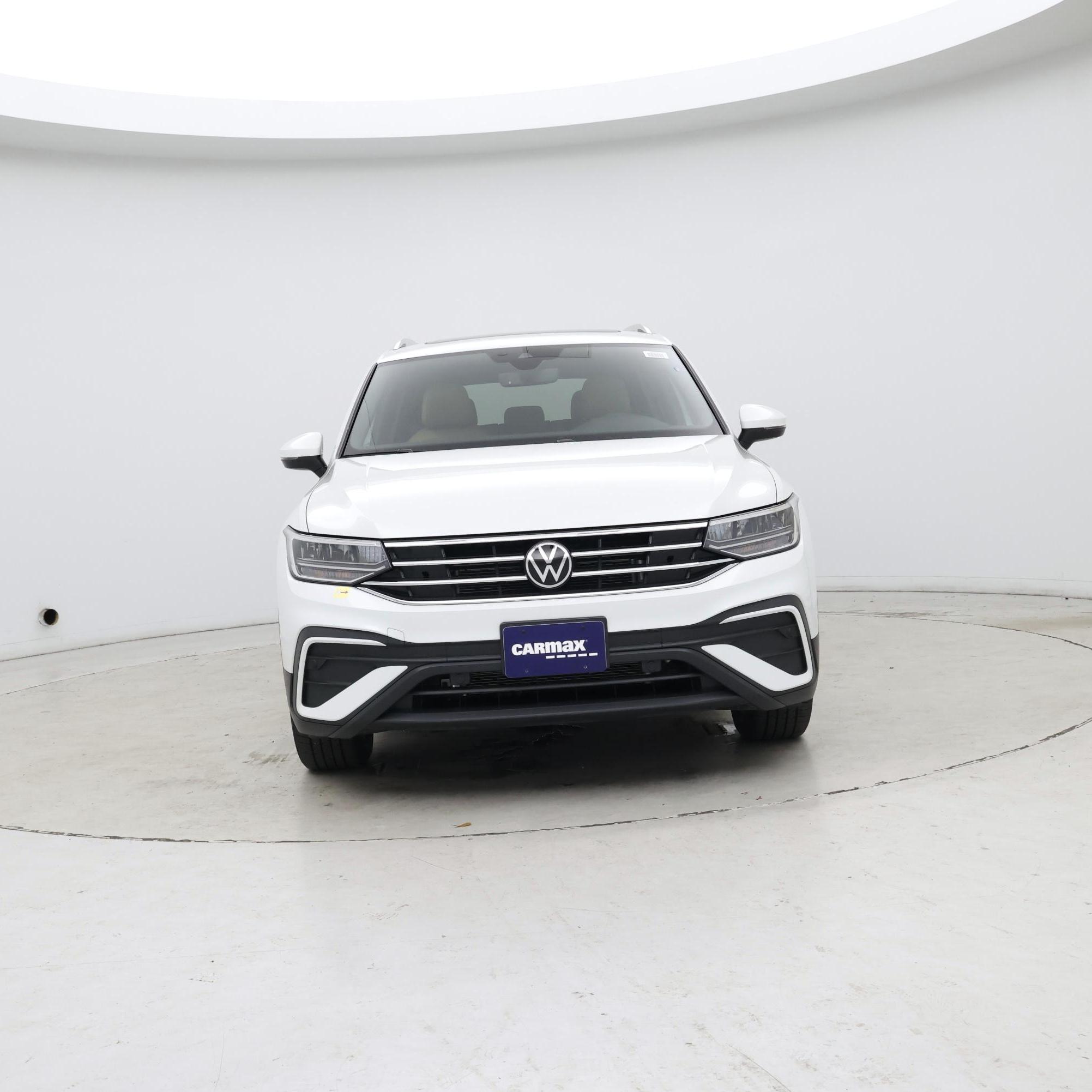 Thumbnail: 2023 Volkswagen Tiguan - 5