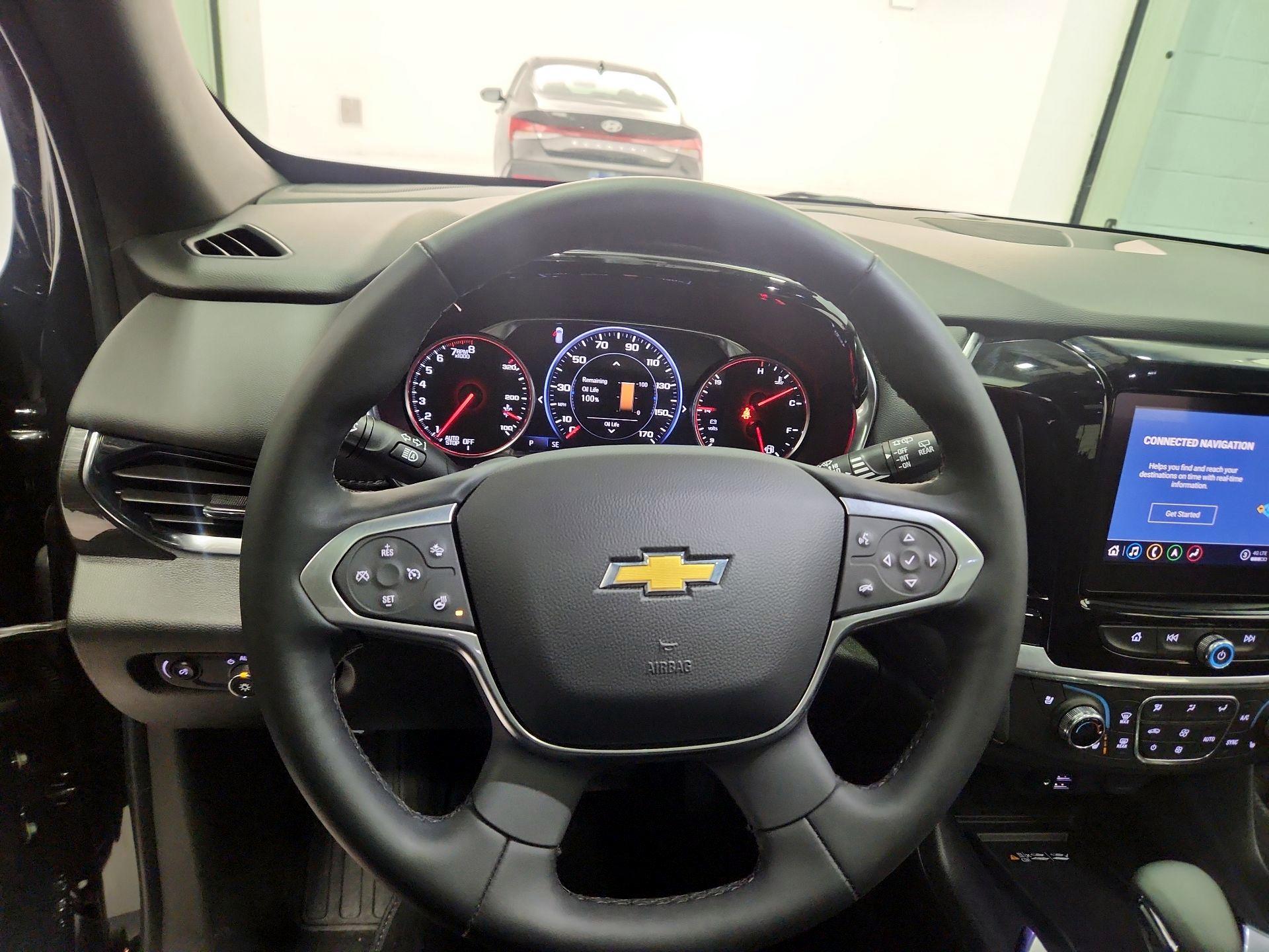 Thumbnail: 2023 Chevrolet Traverse - 10