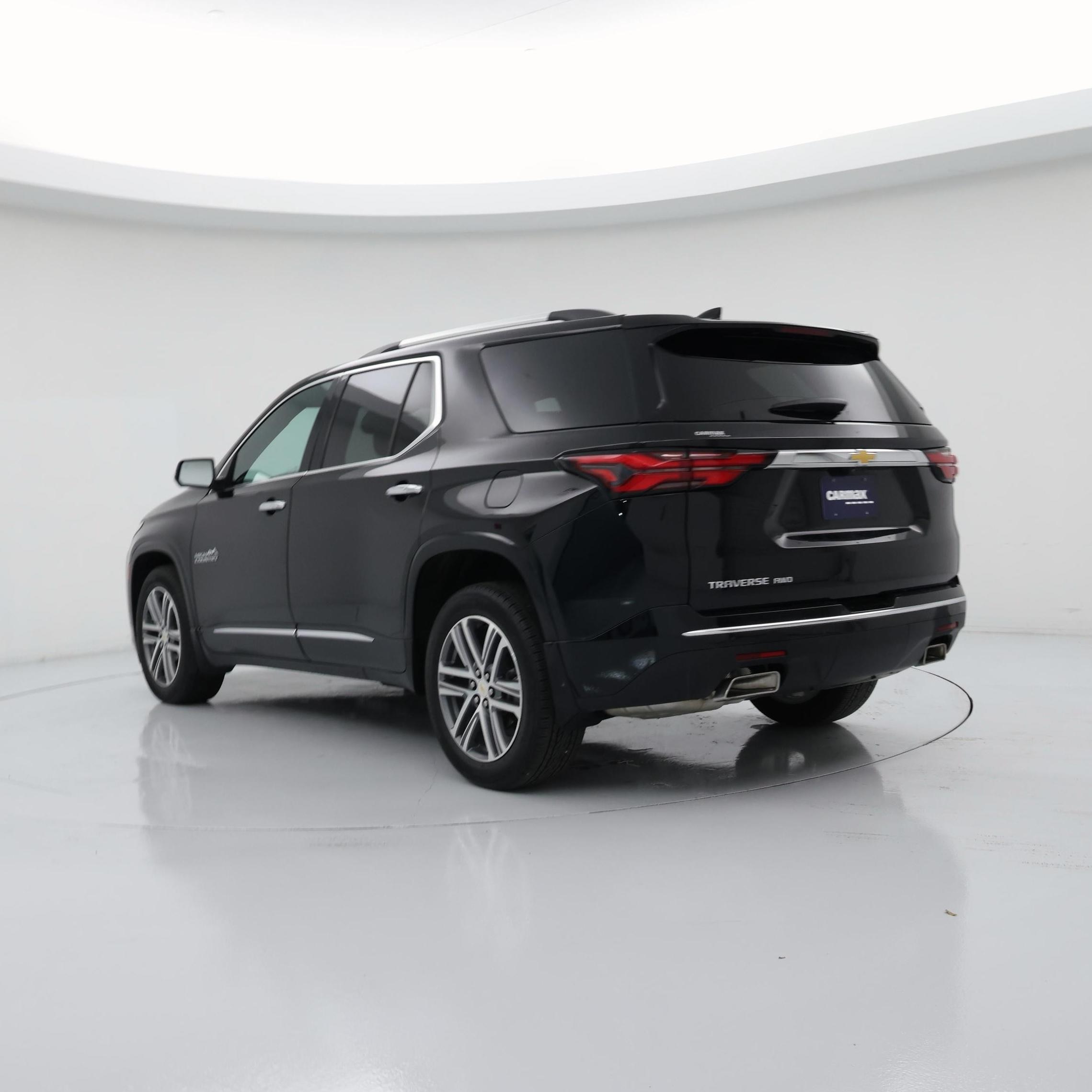 Thumbnail: 2023 Chevrolet Traverse - 2