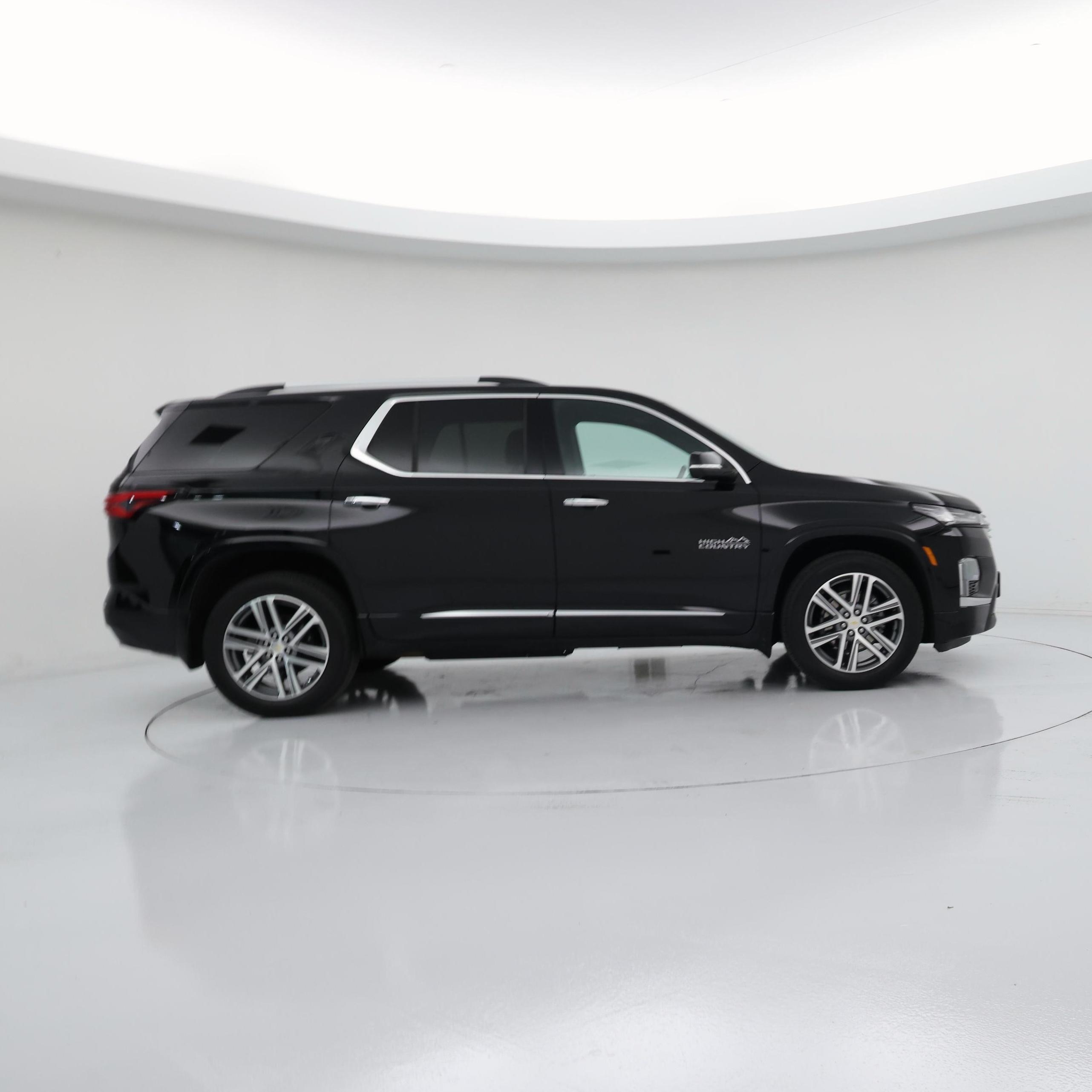 Thumbnail: 2023 Chevrolet Traverse - 7