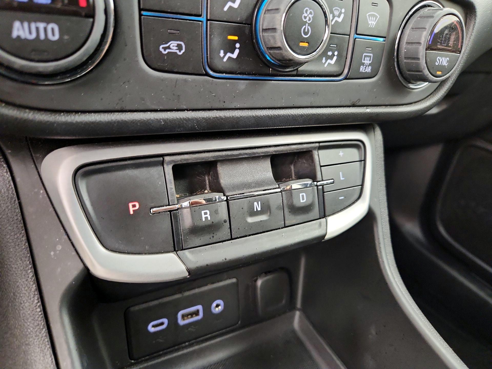 Thumbnail: 2022 GMC Terrain - 17