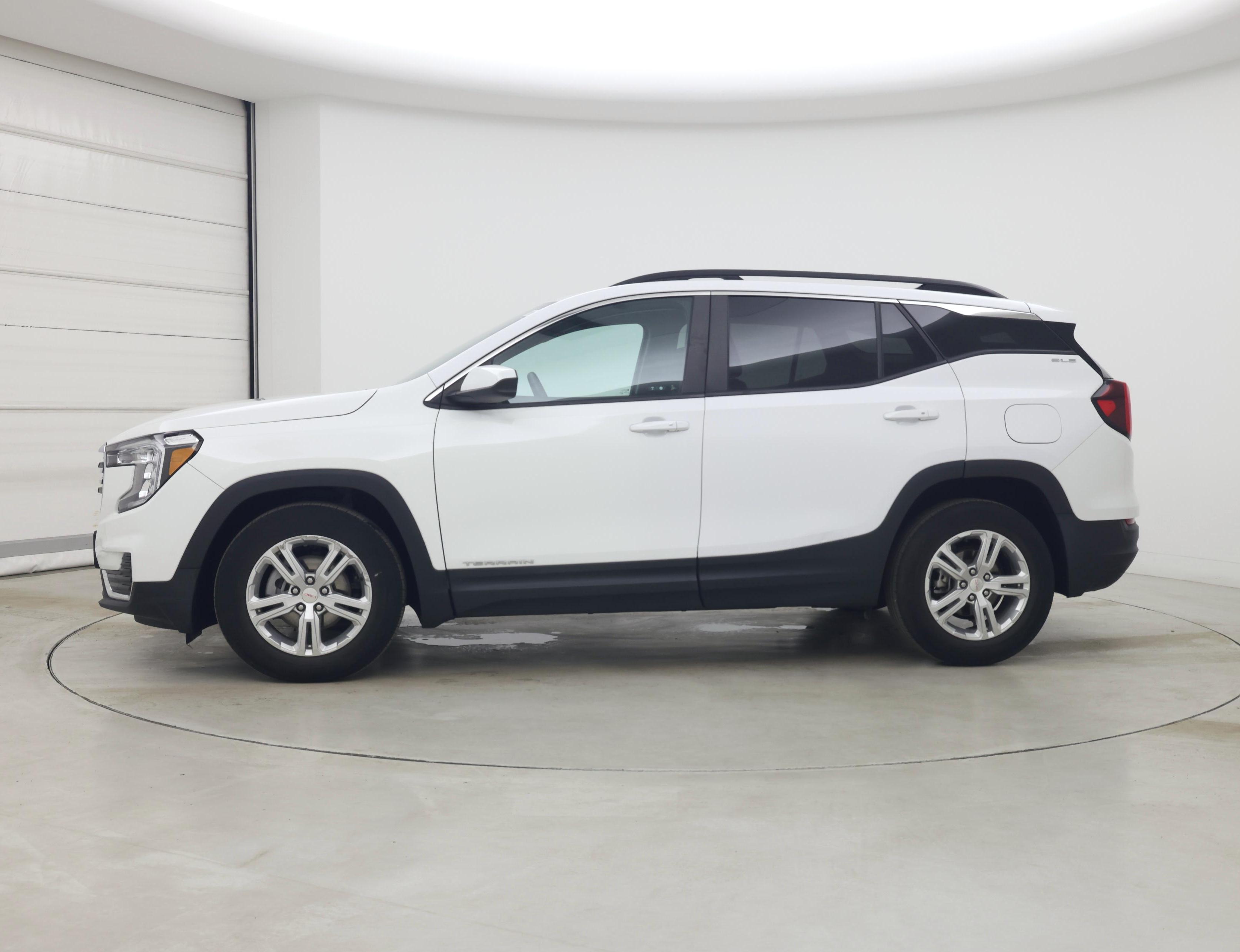 Thumbnail: 2022 GMC Terrain - 3