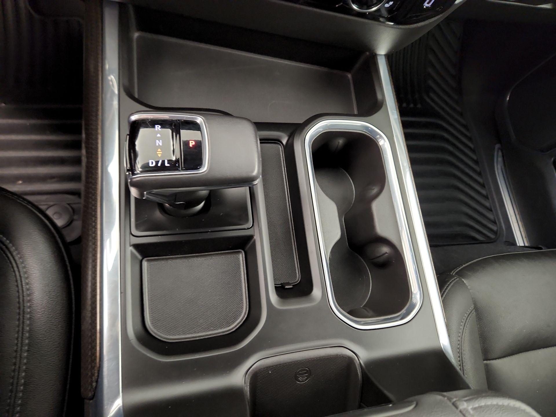 Thumbnail: 2022 Chevrolet Silverado 1500 - 15