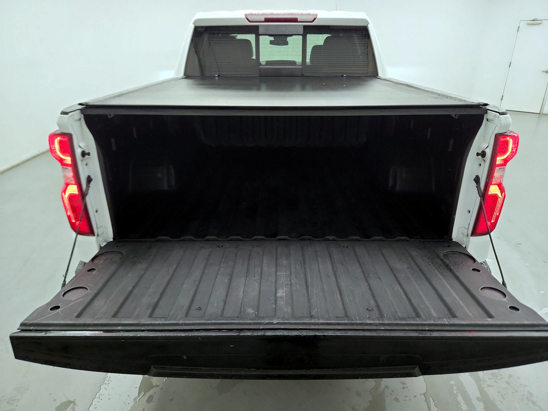 Thumbnail: 2022 Chevrolet Silverado 1500 - 18