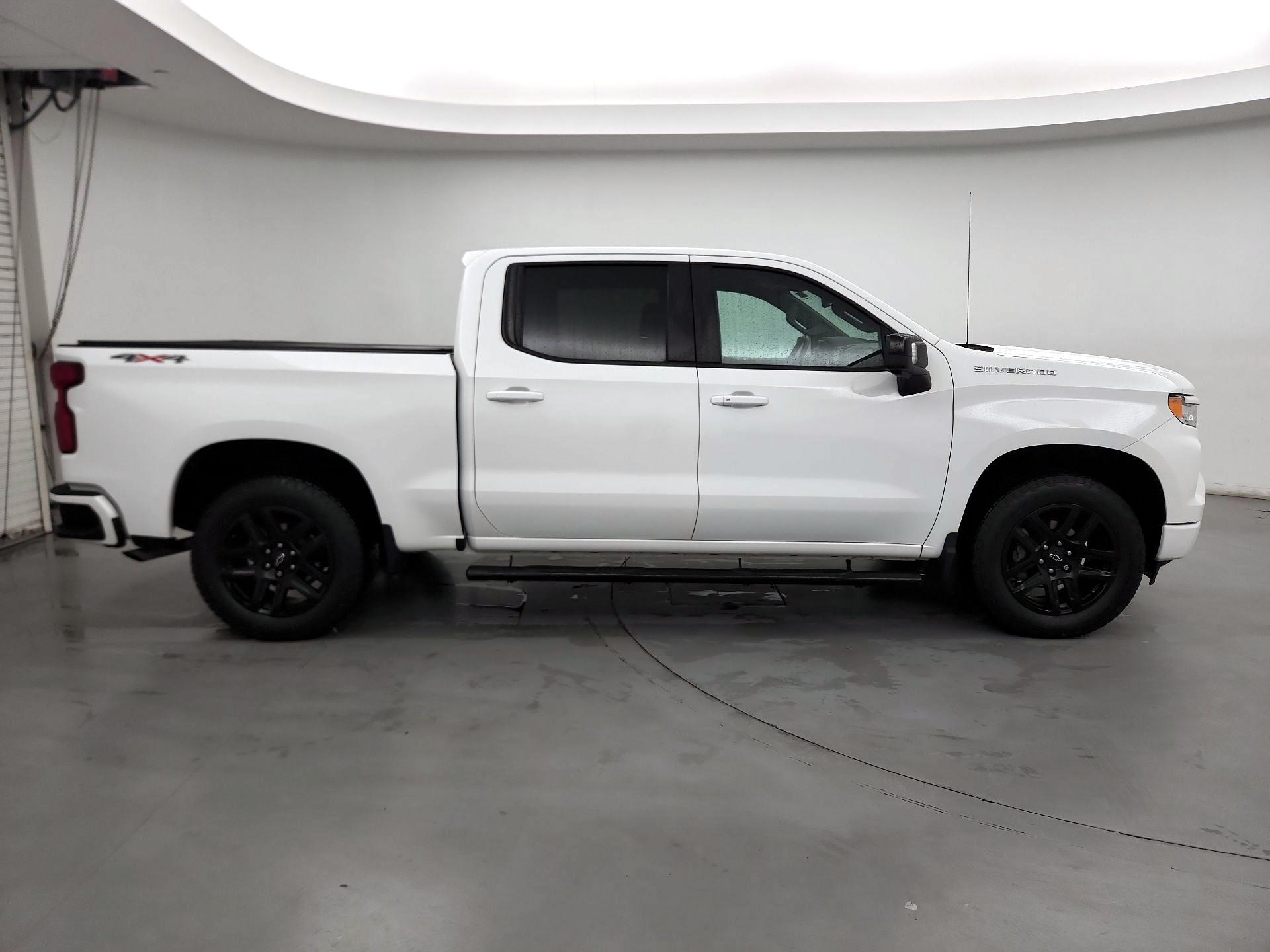 Thumbnail: 2022 Chevrolet Silverado 1500 - 4