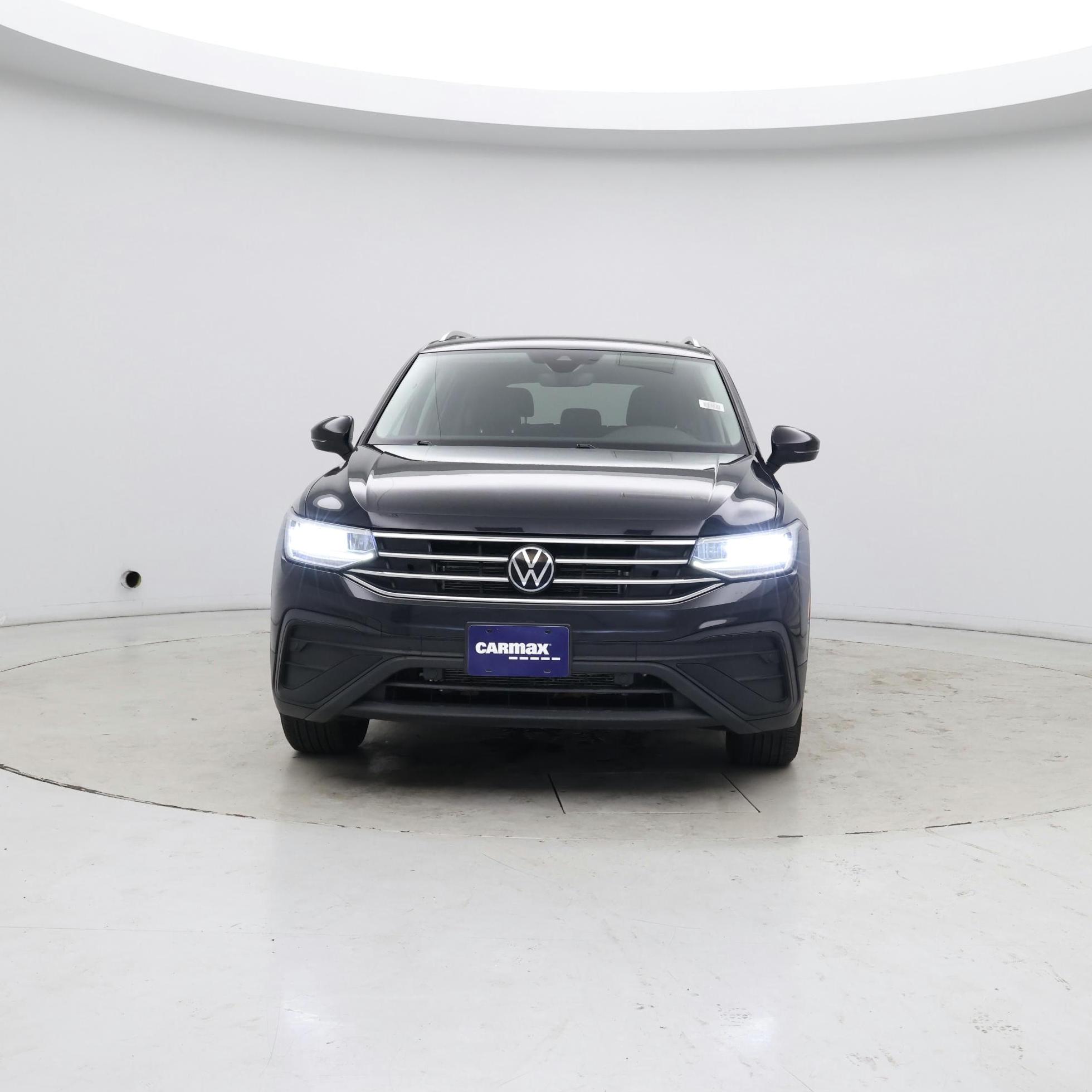 Thumbnail: 2023 Volkswagen Tiguan - 5