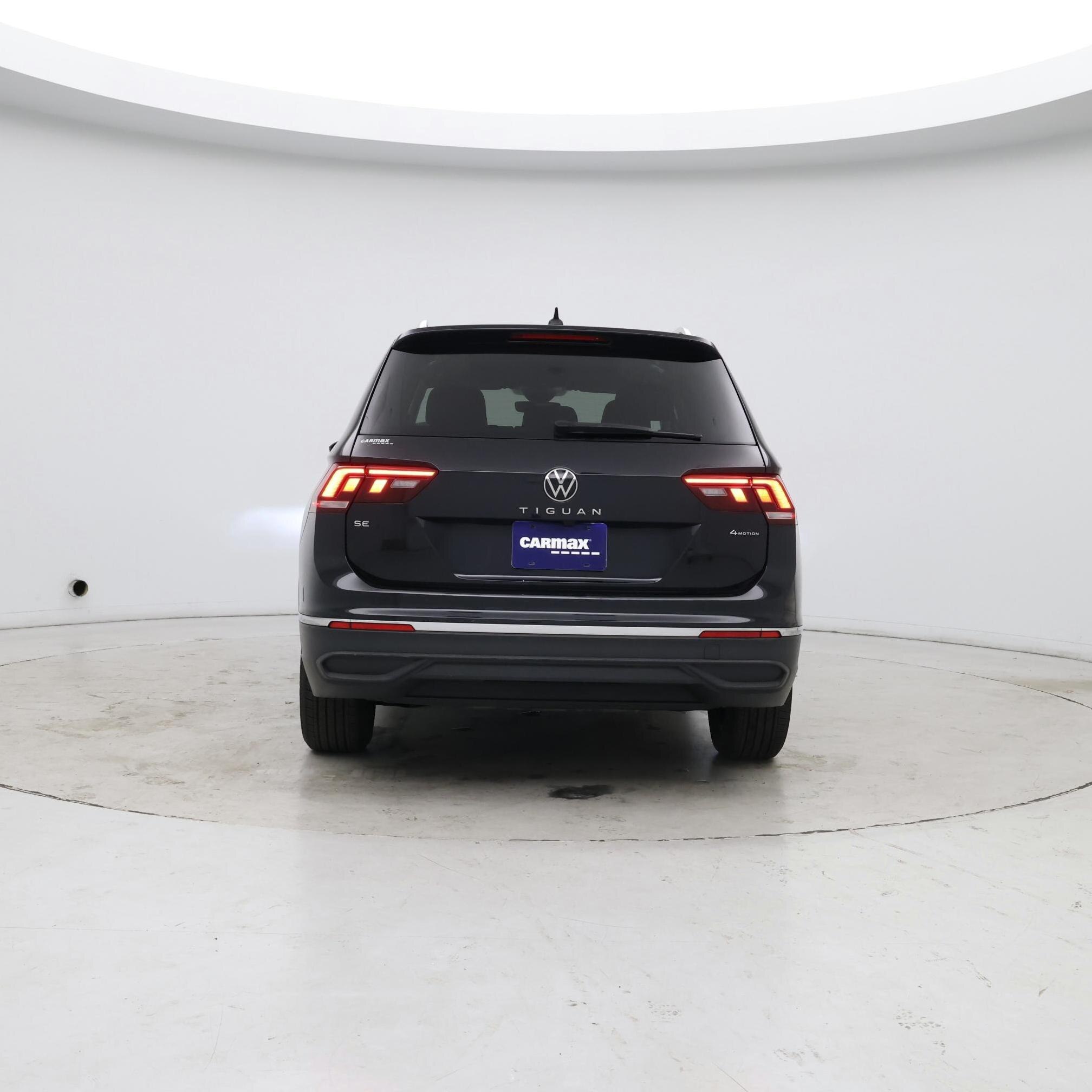 Thumbnail: 2023 Volkswagen Tiguan - 6