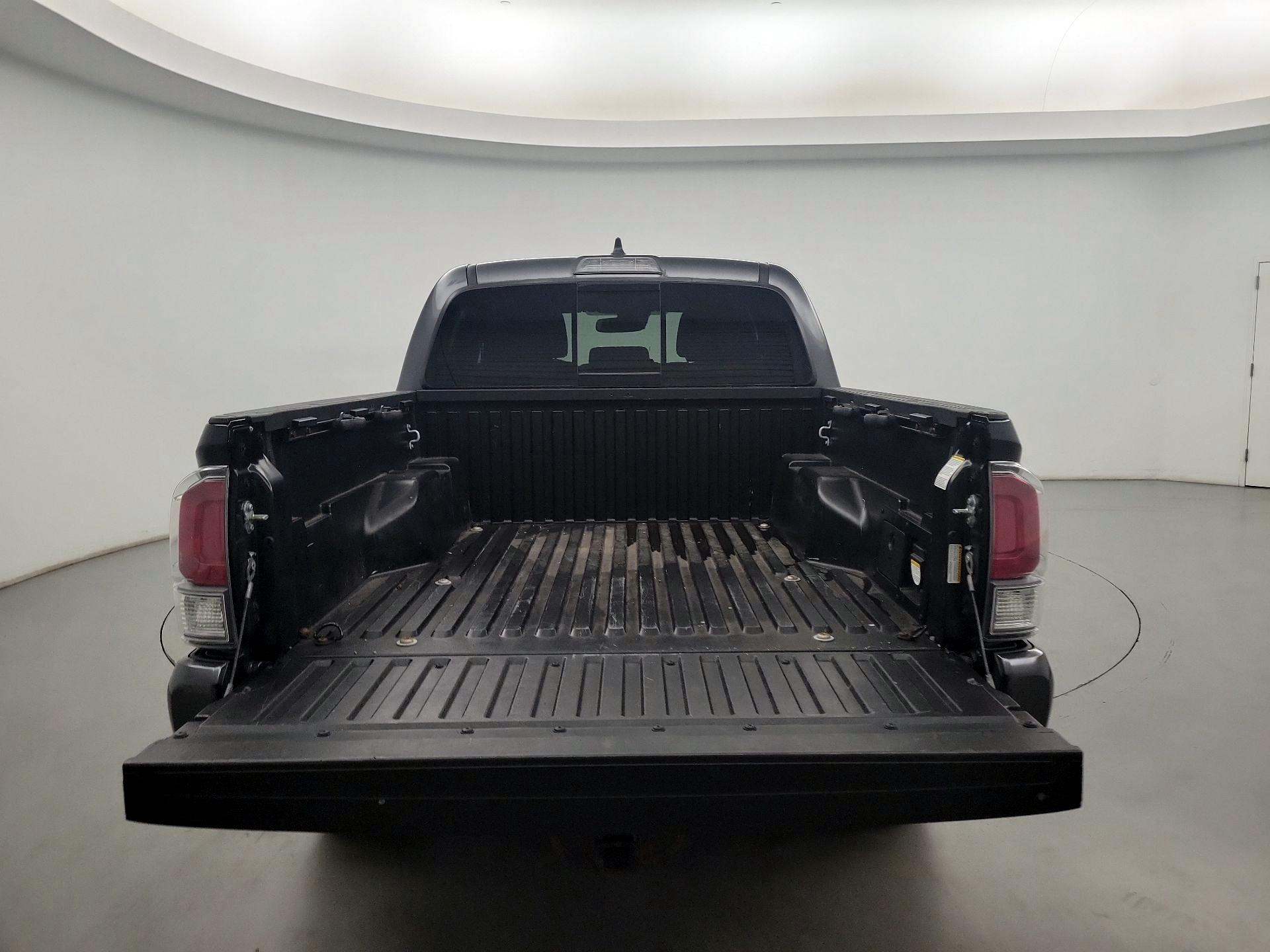 Thumbnail: 2022 Toyota Tacoma - 19