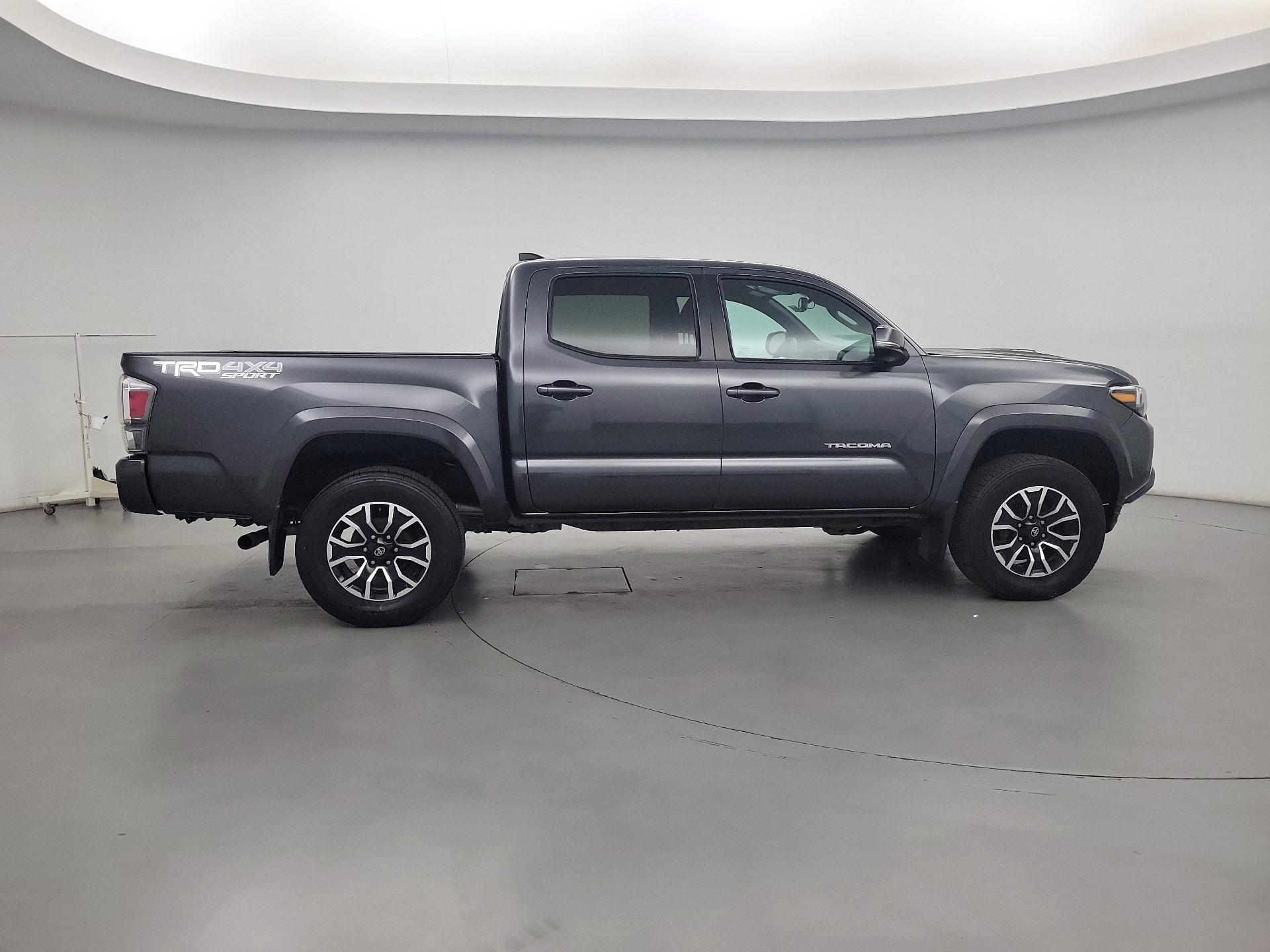 Thumbnail: 2022 Toyota Tacoma - 4