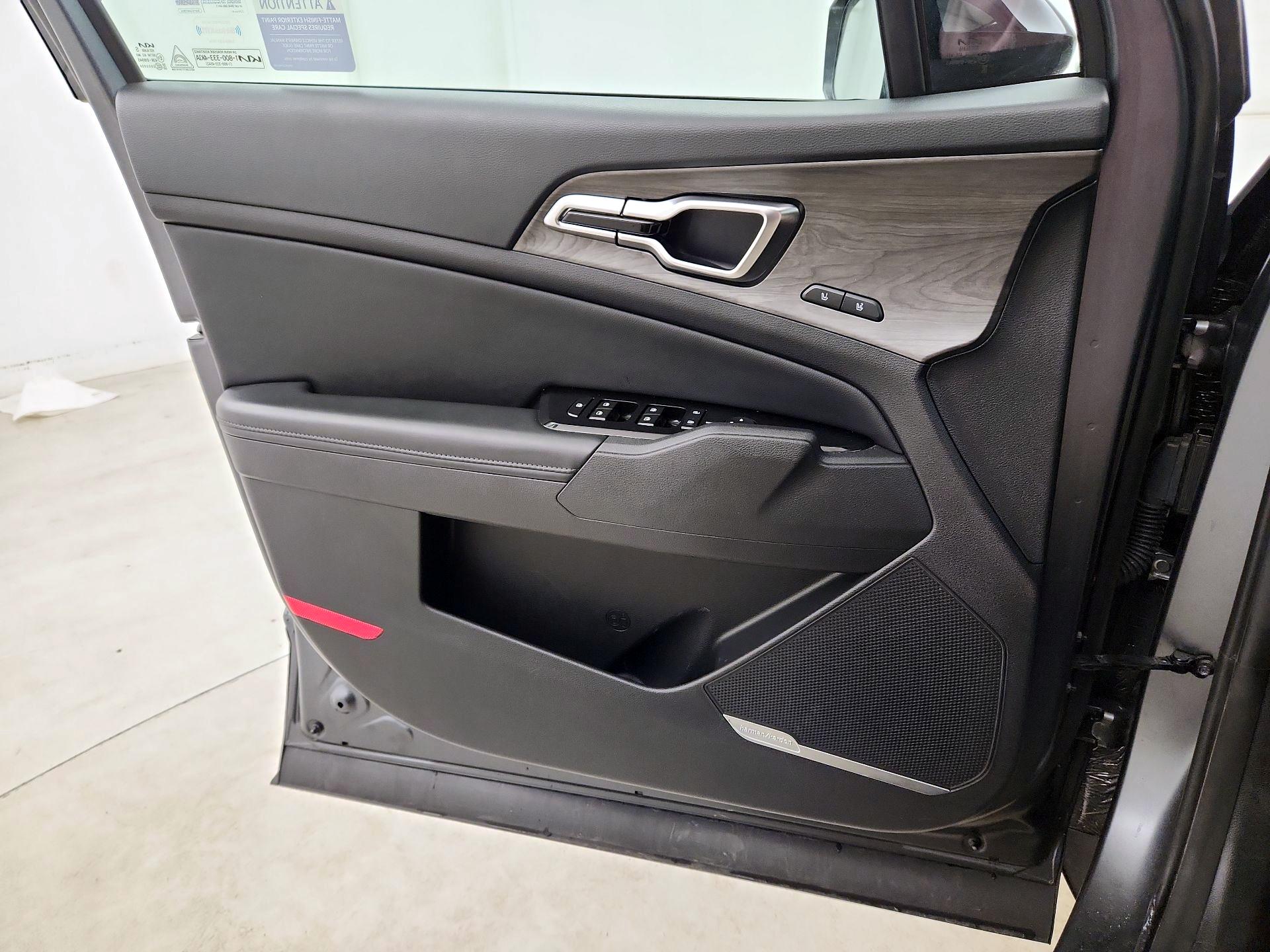 Thumbnail: 2023 Kia Sportage - 10