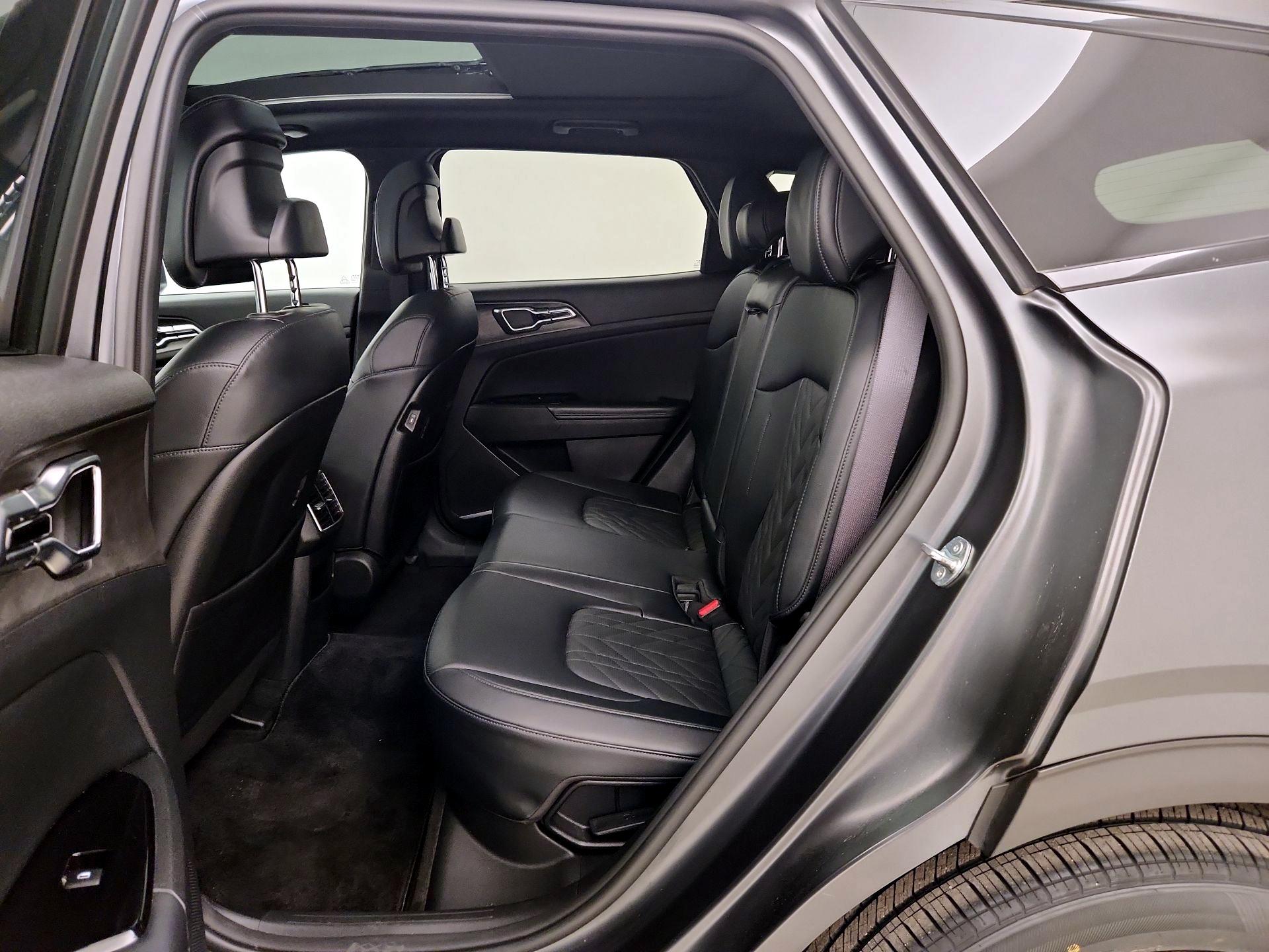 Thumbnail: 2023 Kia Sportage - 19