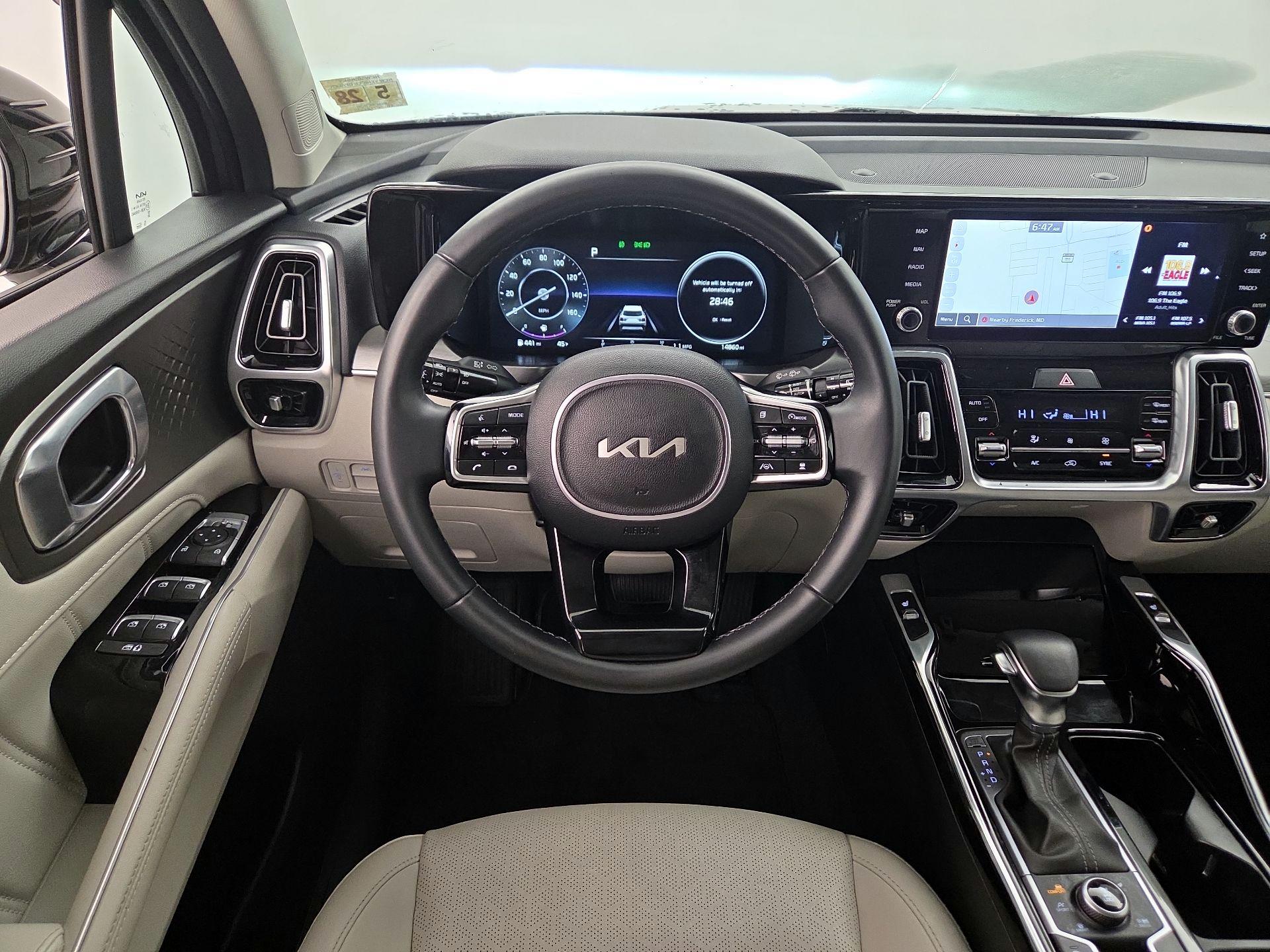 Thumbnail: 2023 Kia Sorento - 10