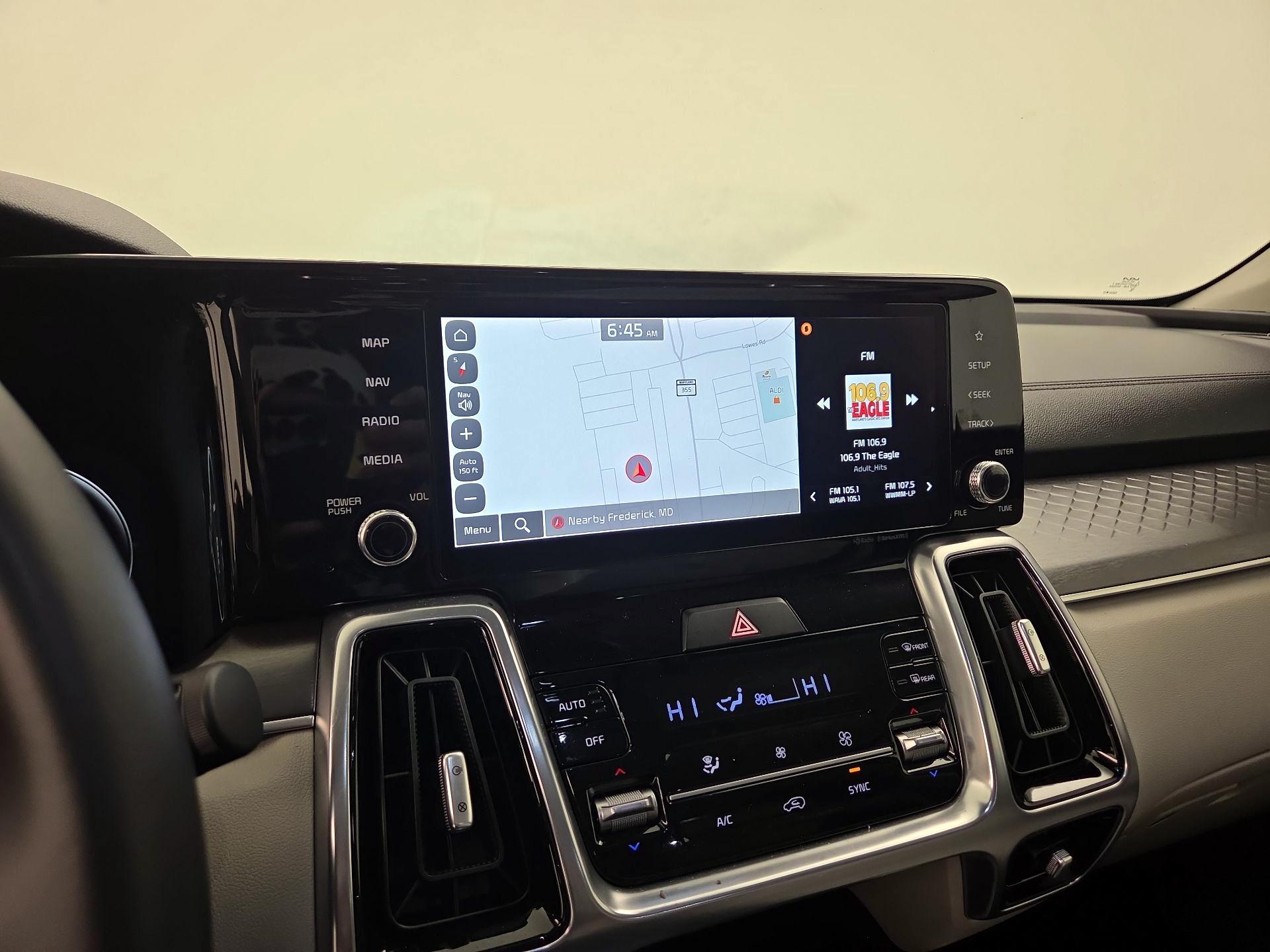 Thumbnail: 2023 Kia Sorento - 14