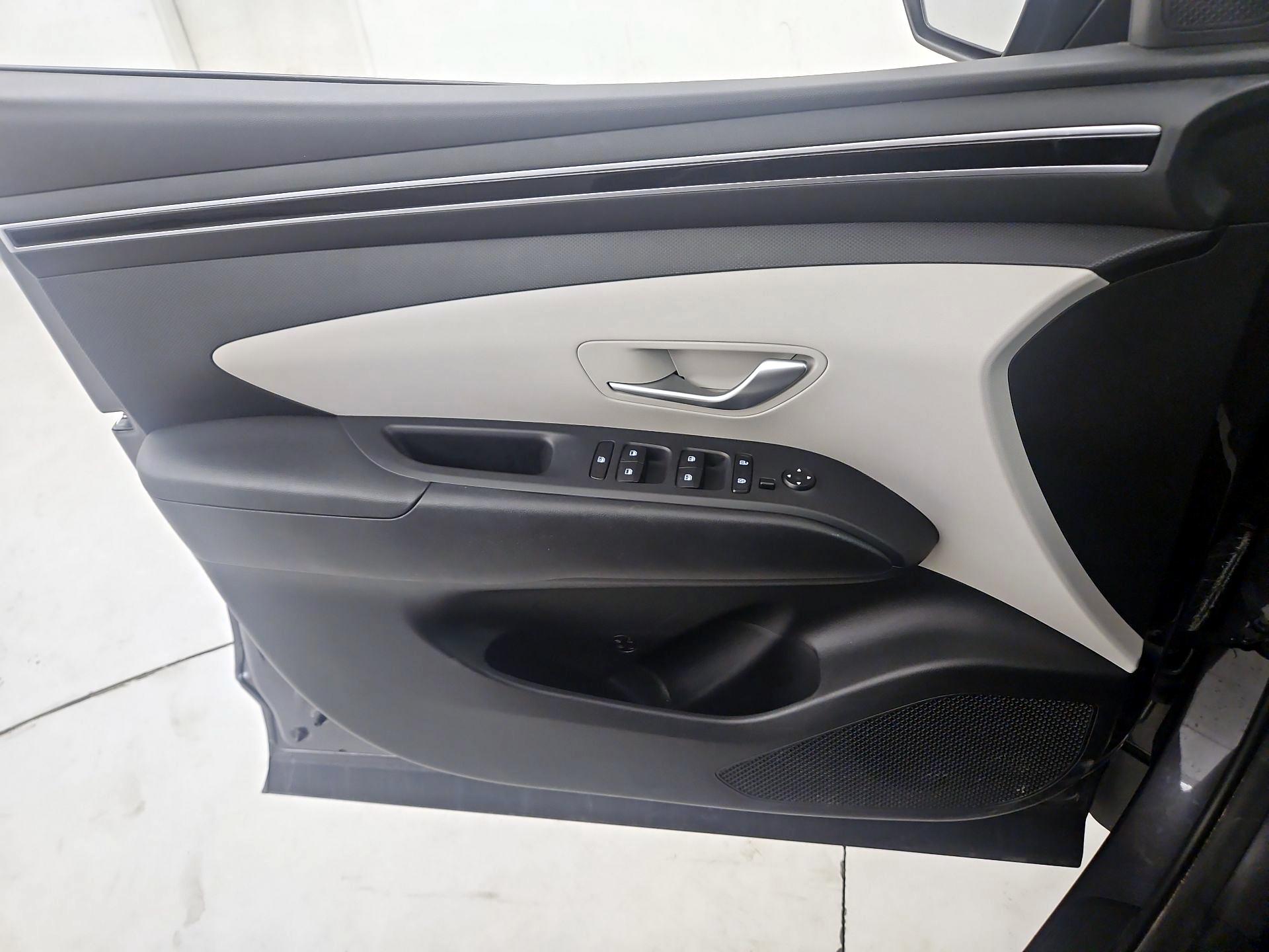 Thumbnail: 2023 Hyundai Tucson - 12