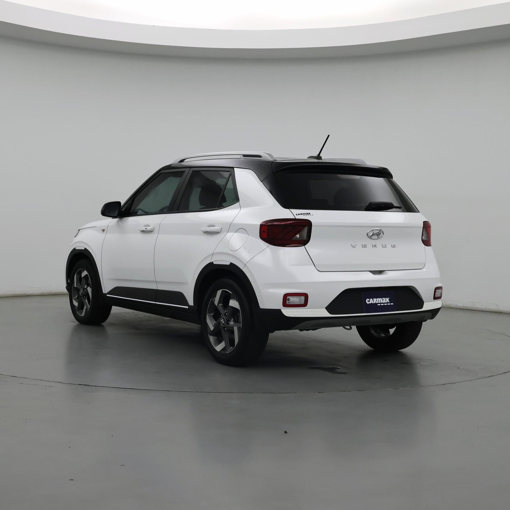 Thumbnail: 2023 Hyundai Venue - 2