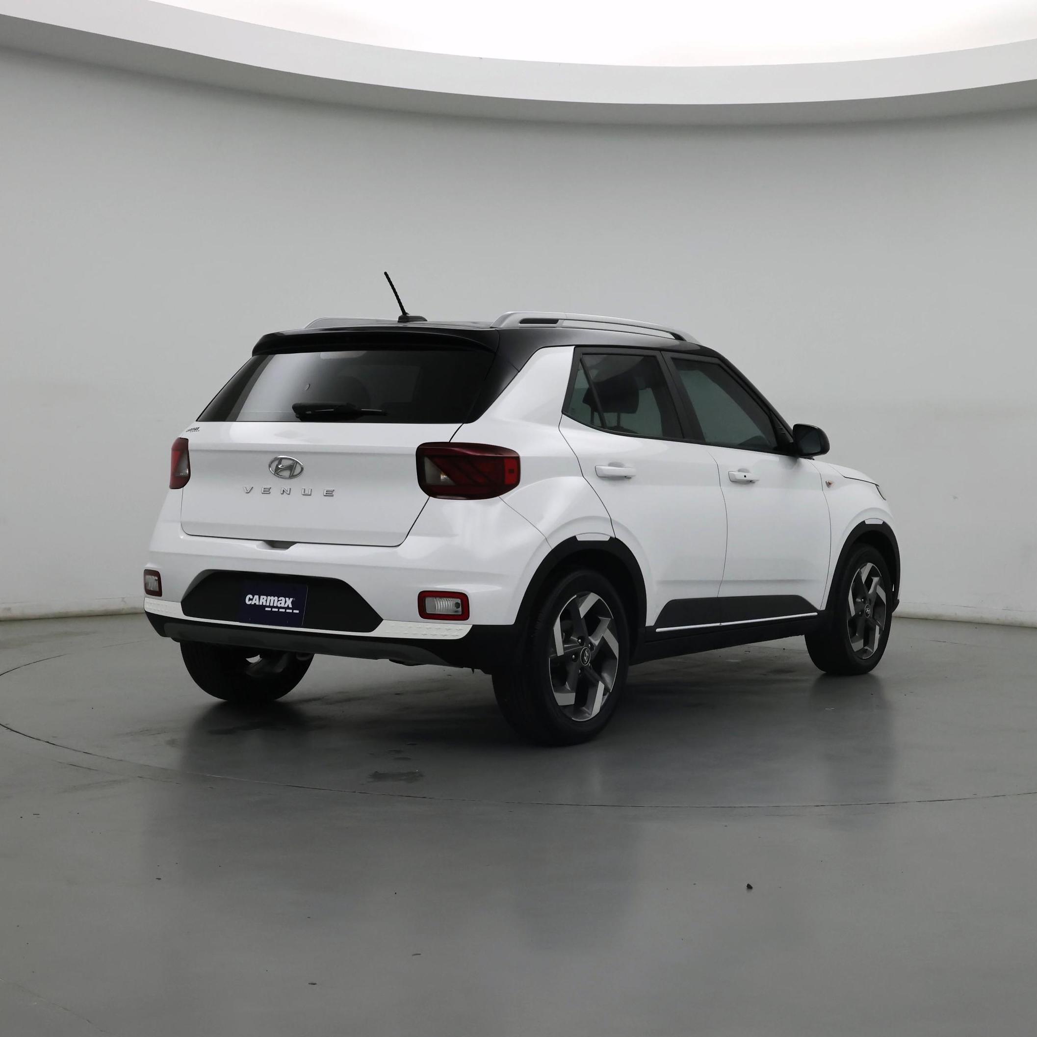 Thumbnail: 2023 Hyundai Venue - 8